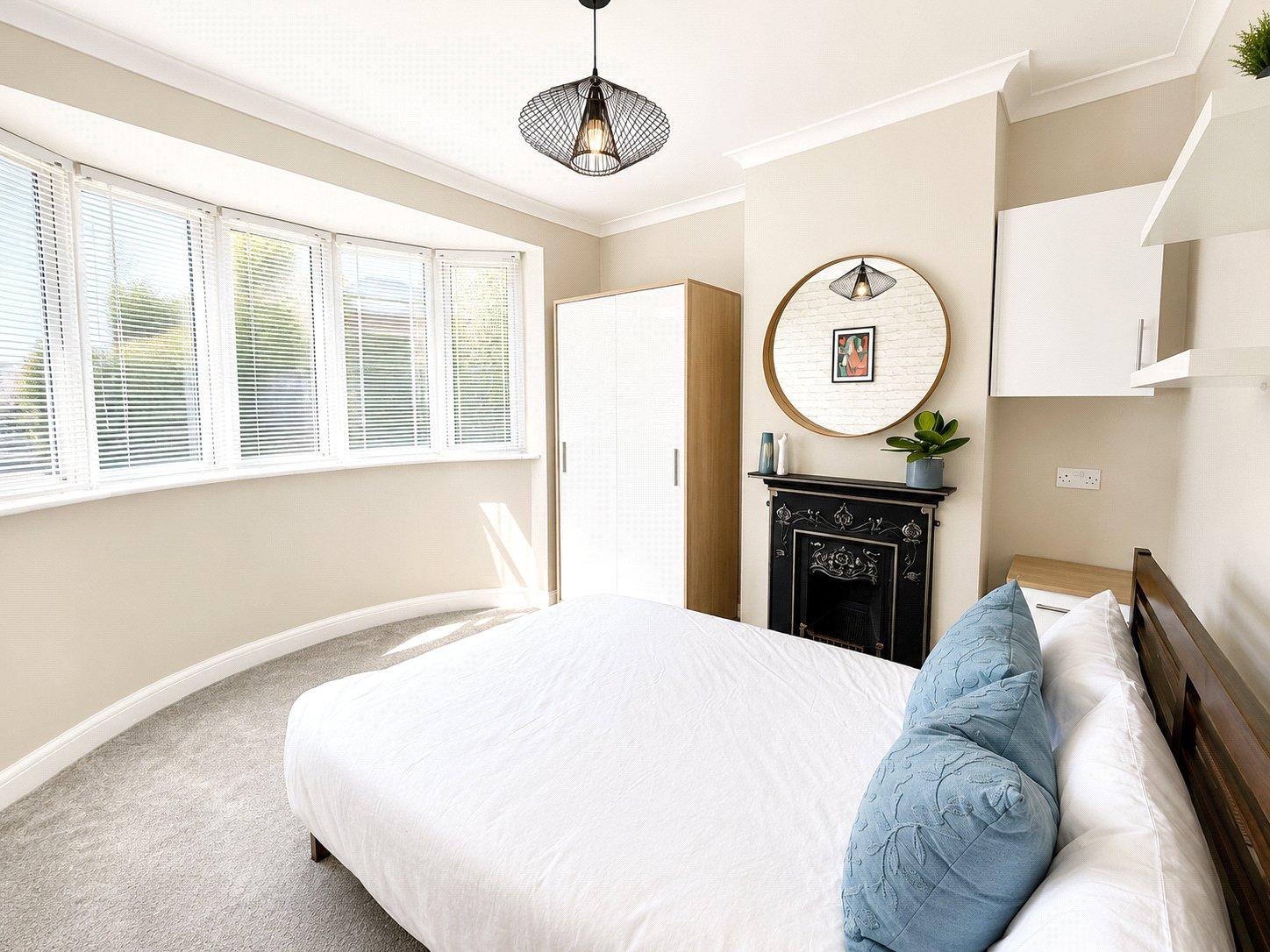 3 bedroom house for sale in Shooters Hill | Robinson Jackson