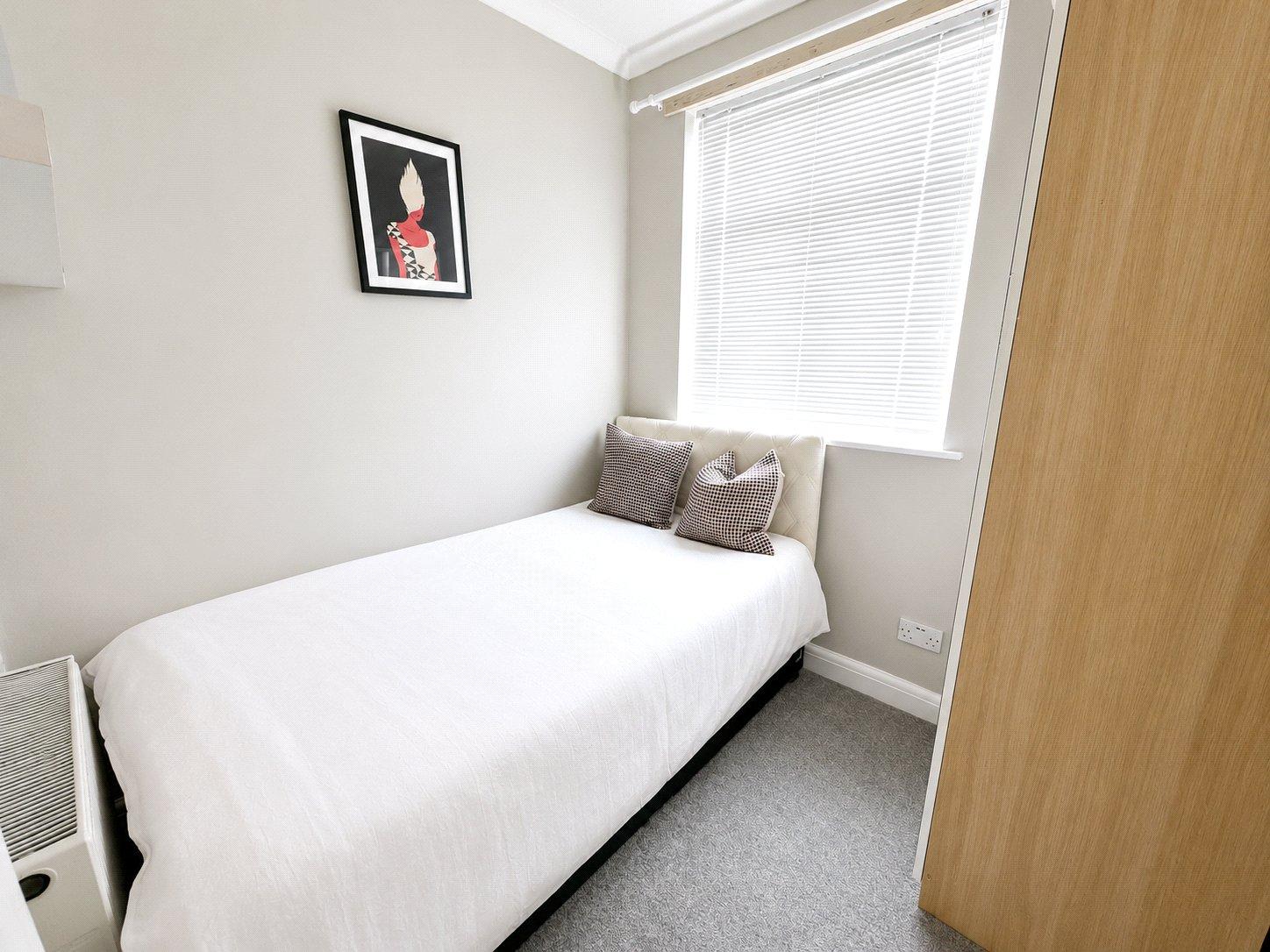 3 bedroom house for sale in Shooters Hill | Robinson Jackson
