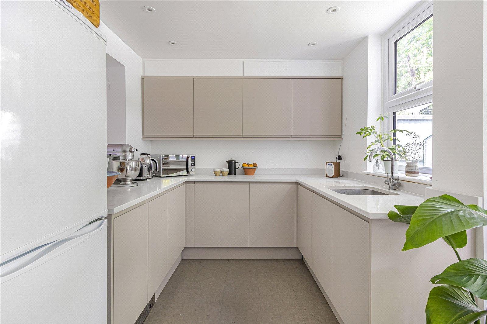 3 bedroom house for sale in Plumstead Common | Robinson Jackson