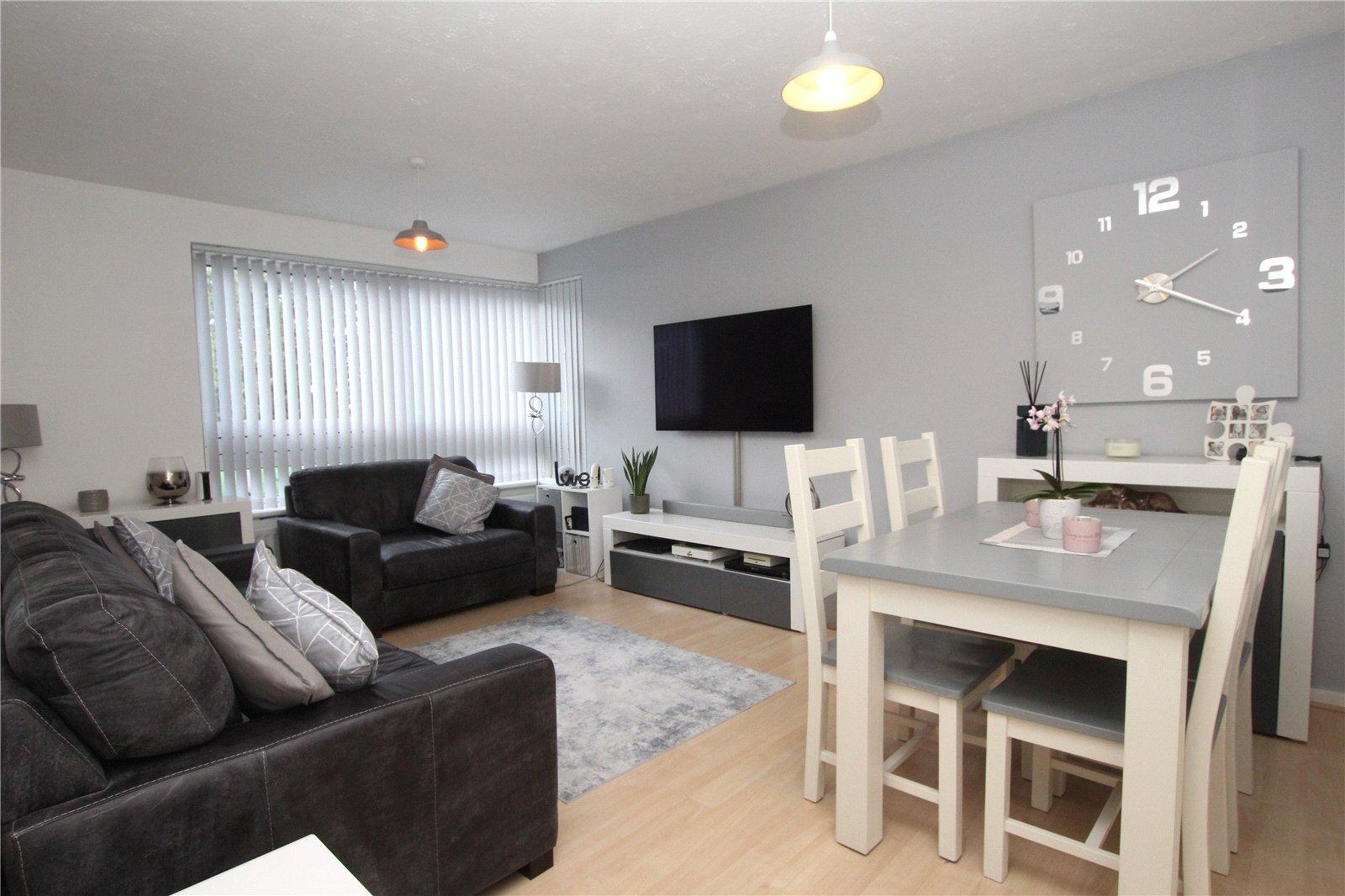 2 bedroom property for sale in Shooters Hill | Robinson Jackson
