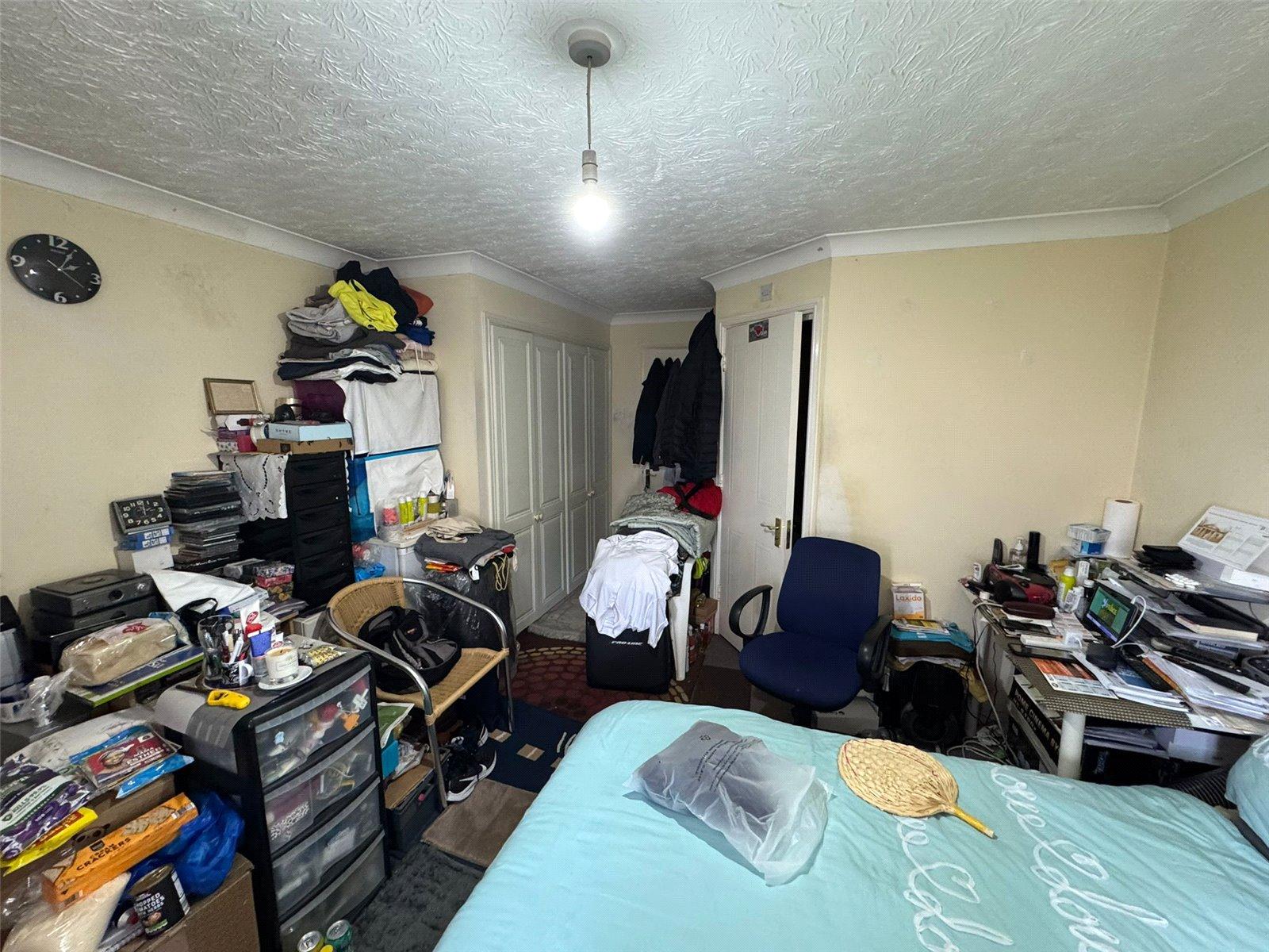 3 bedroom property for sale in Thamesmead | Robinson Jackson