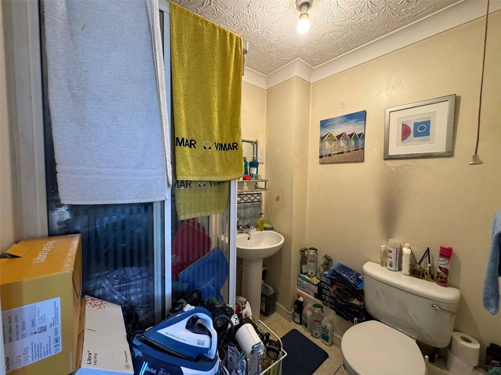 3 bedroom property for sale in Thamesmead | Robinson Jackson