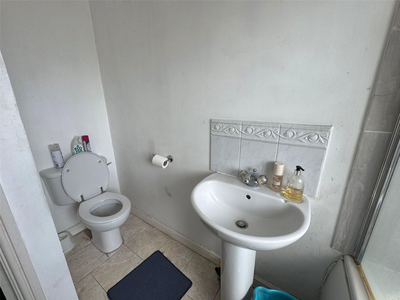 3 bedroom property for sale in Thamesmead | Robinson Jackson