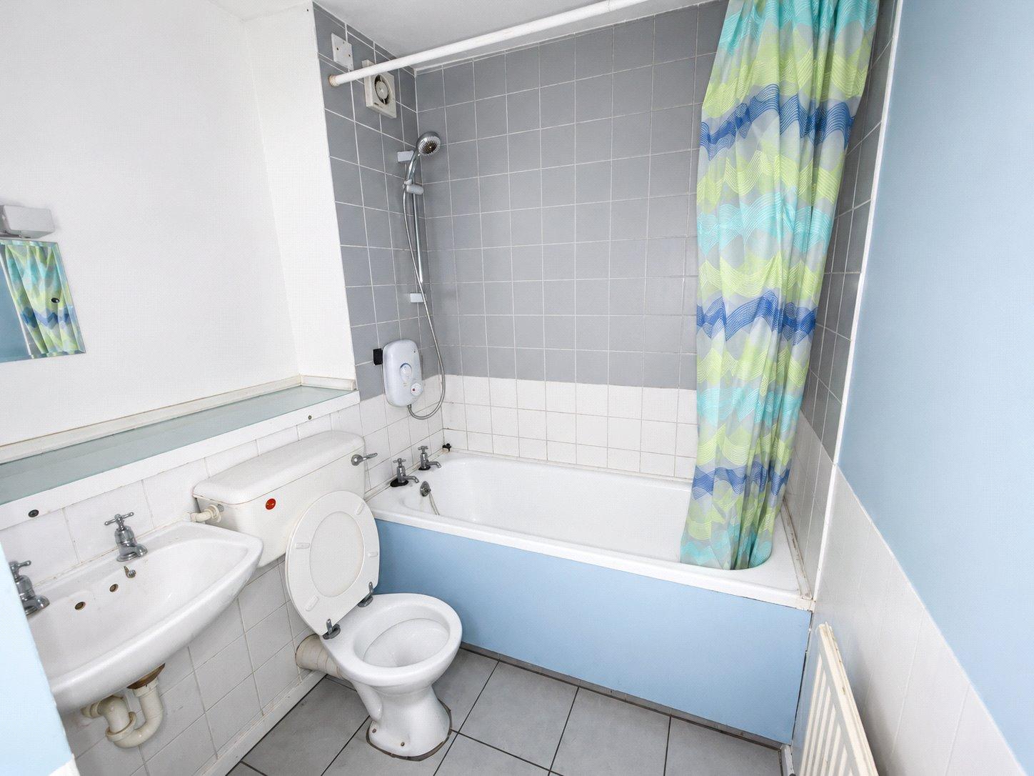 2 bedroom property for sale in Shooters Hill | Robinson Jackson
