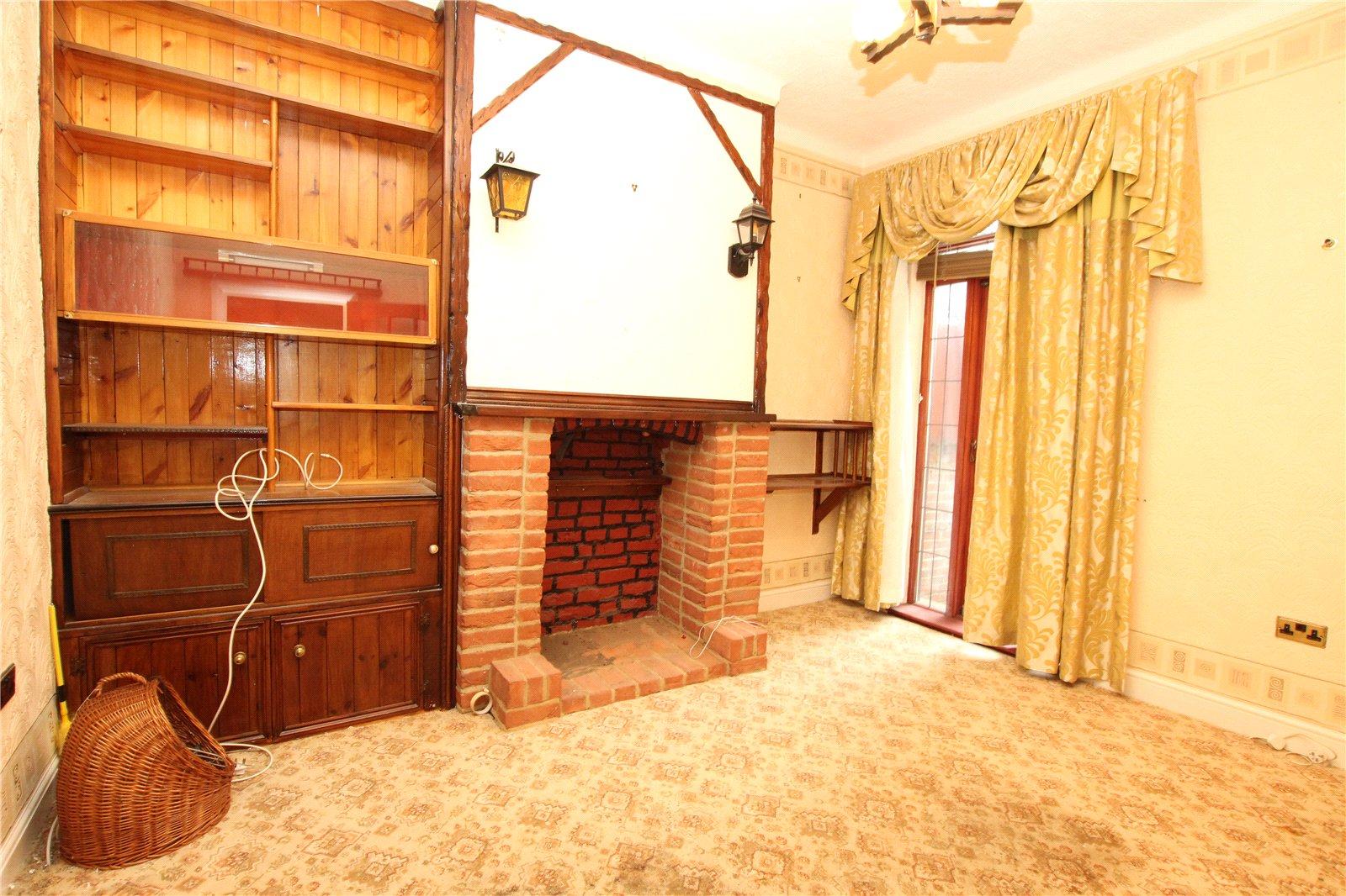 2 bedroom house for sale in Plumstead Common | Robinson Jackson