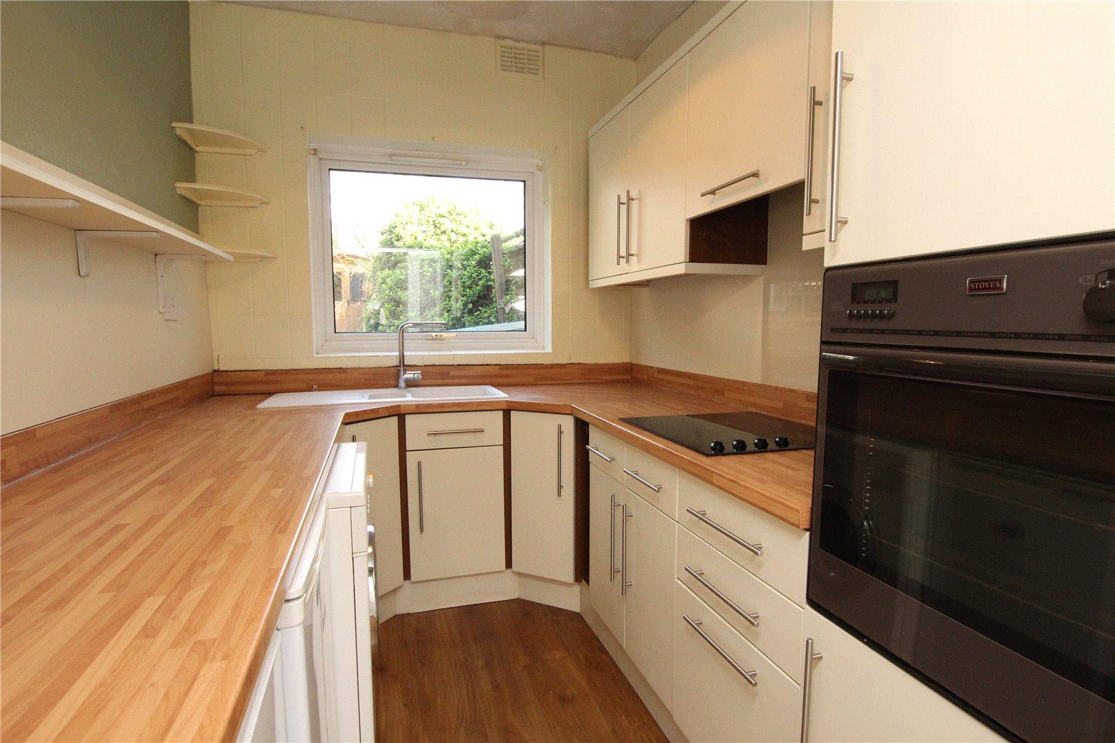 2 bedroom house for sale in London | Robinson Jackson