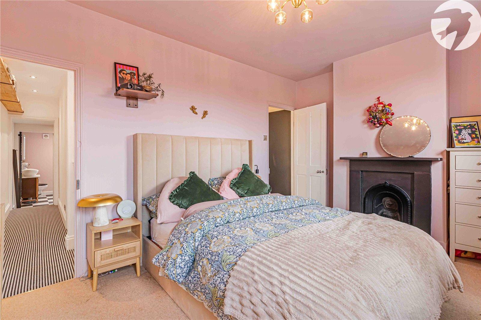 2 bedroom house for sale in Plumstead | Robinson Jackson