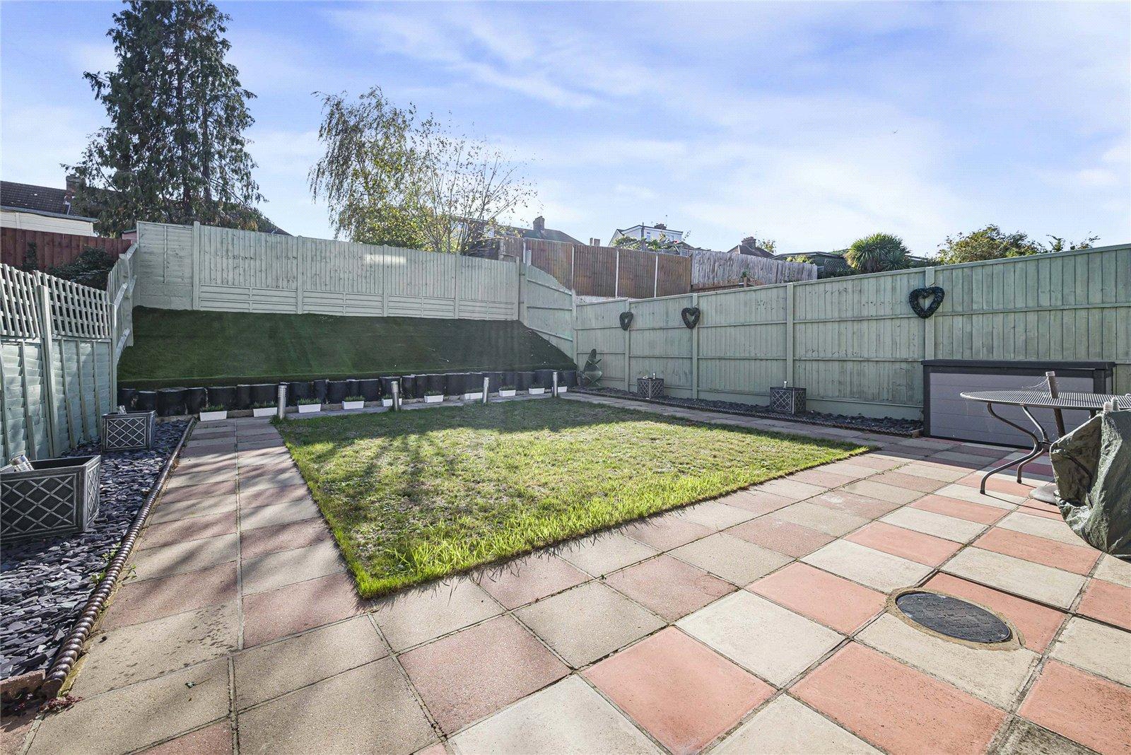 3 bedroom bungalow for sale in London | Robinson Jackson