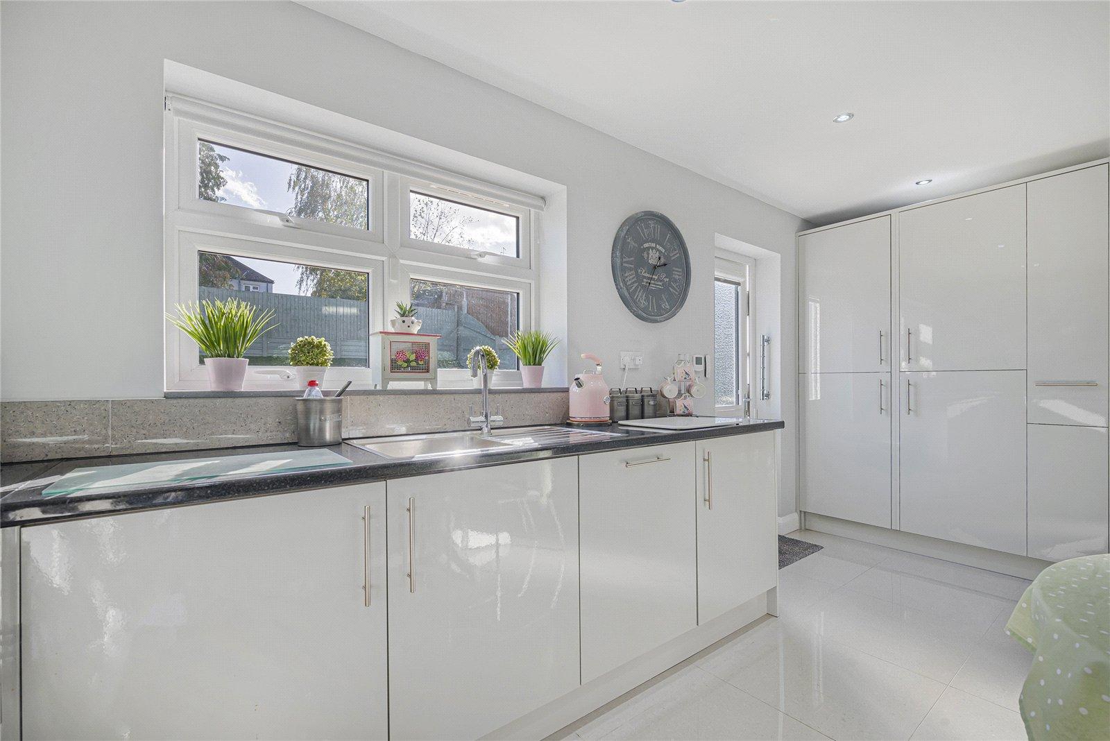 3 bedroom bungalow for sale in London | Robinson Jackson