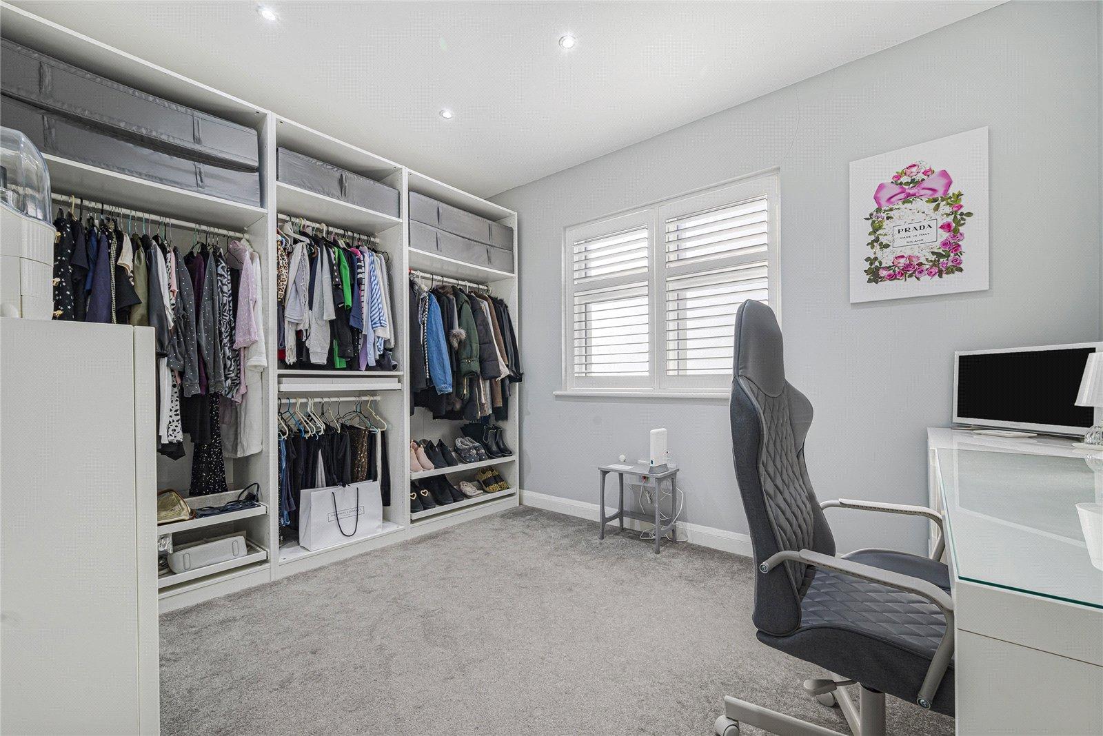 3 bedroom bungalow for sale in London | Robinson Jackson