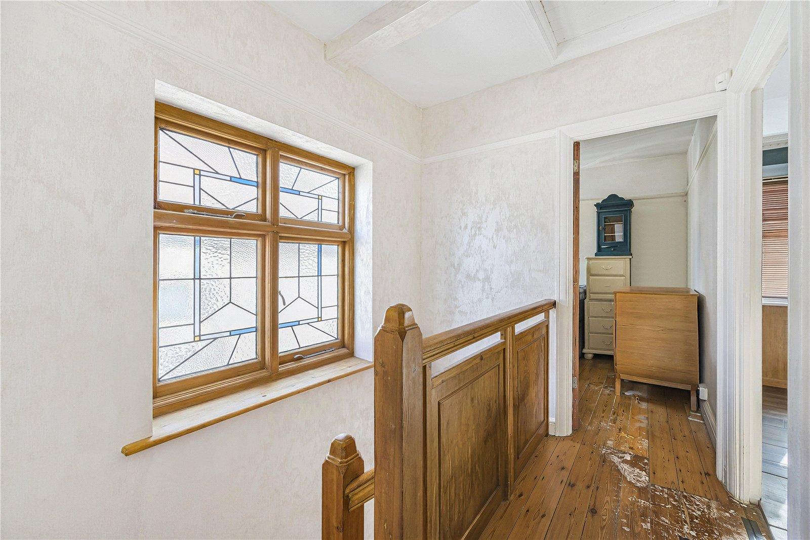 3 bedroom house for sale in London | Robinson Jackson