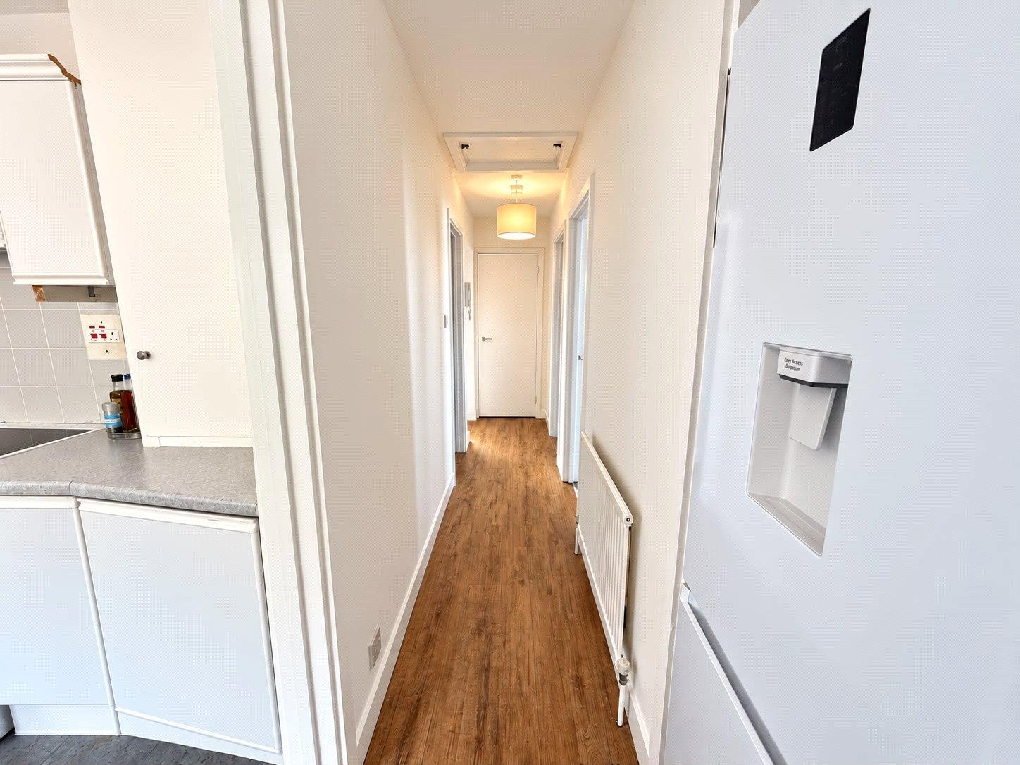 2 bedroom property for sale in London | Robinson Jackson