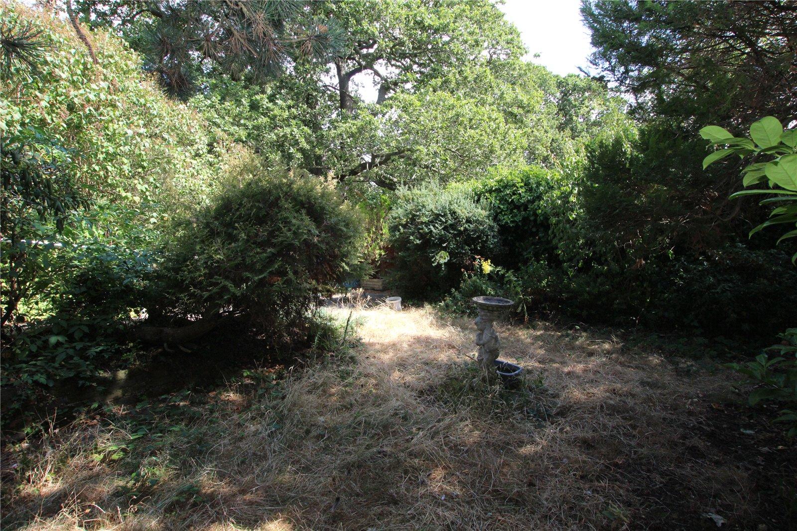 3 bedroom house for sale in London | Robinson Jackson