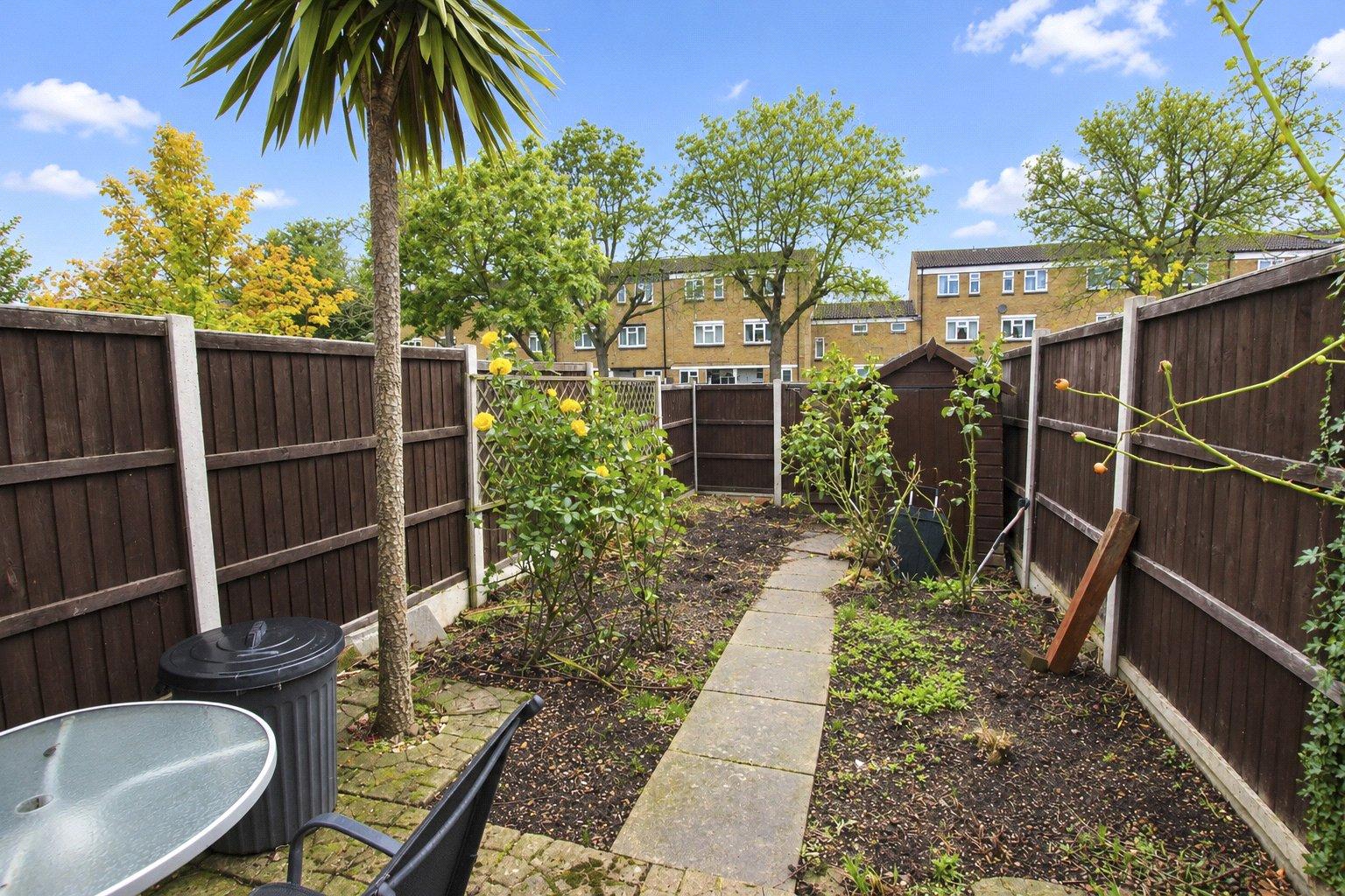 2 bedroom house for sale in London | Robinson Jackson