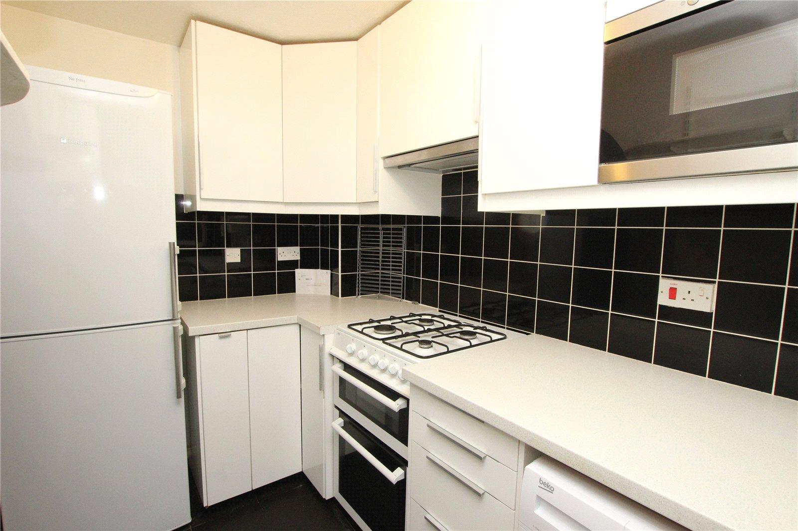 2 bedroom house for sale in London | Robinson Jackson