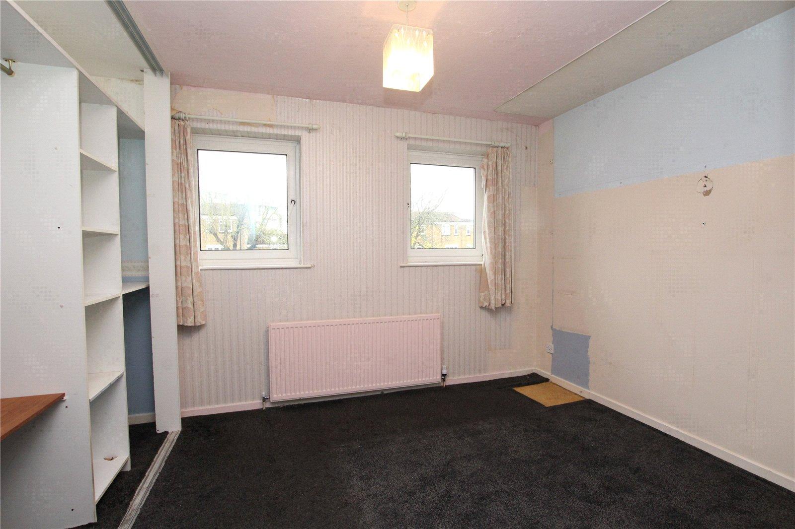 2 bedroom house for sale in London | Robinson Jackson