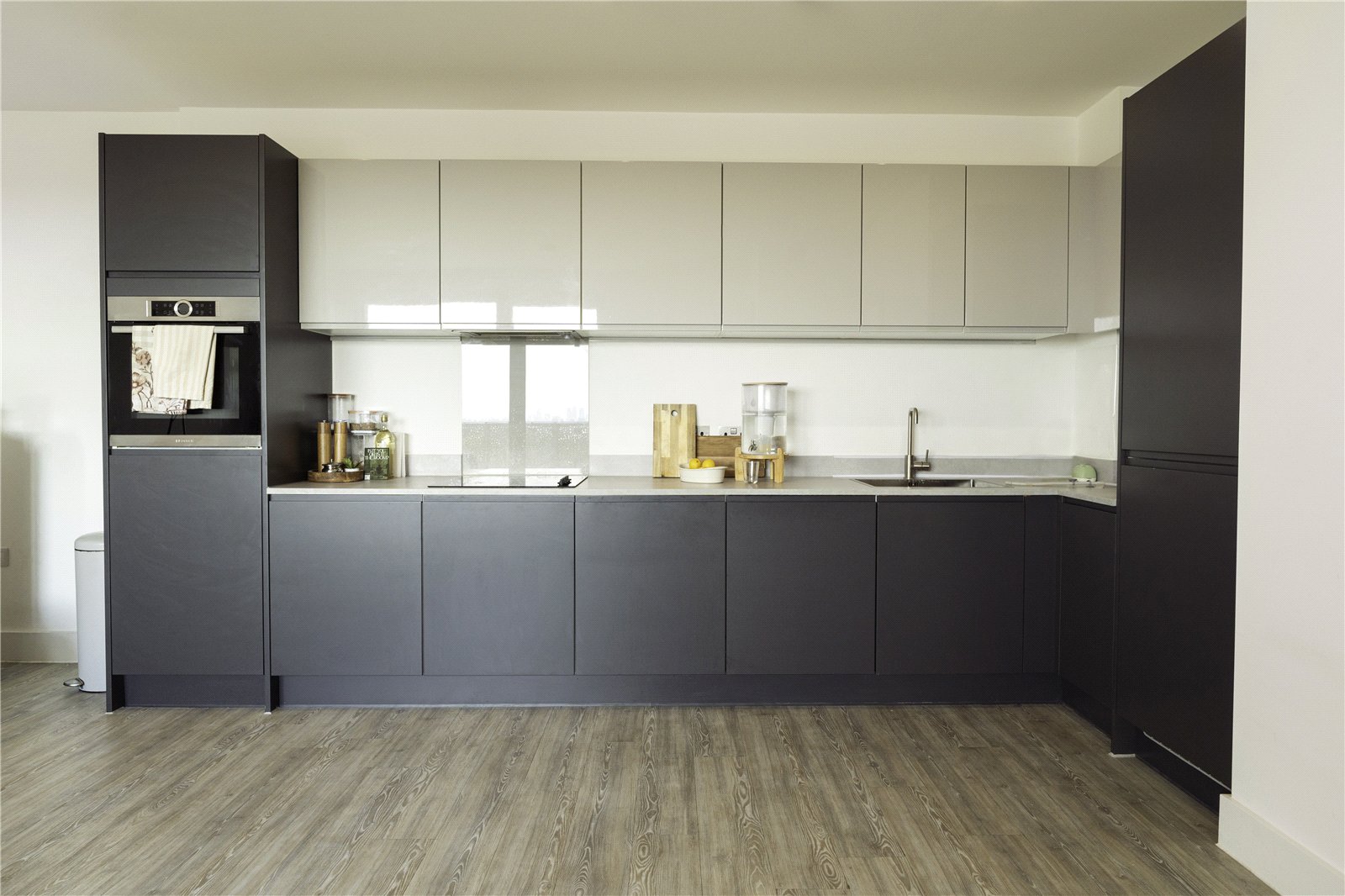 2 bedroom property to rent in London | 