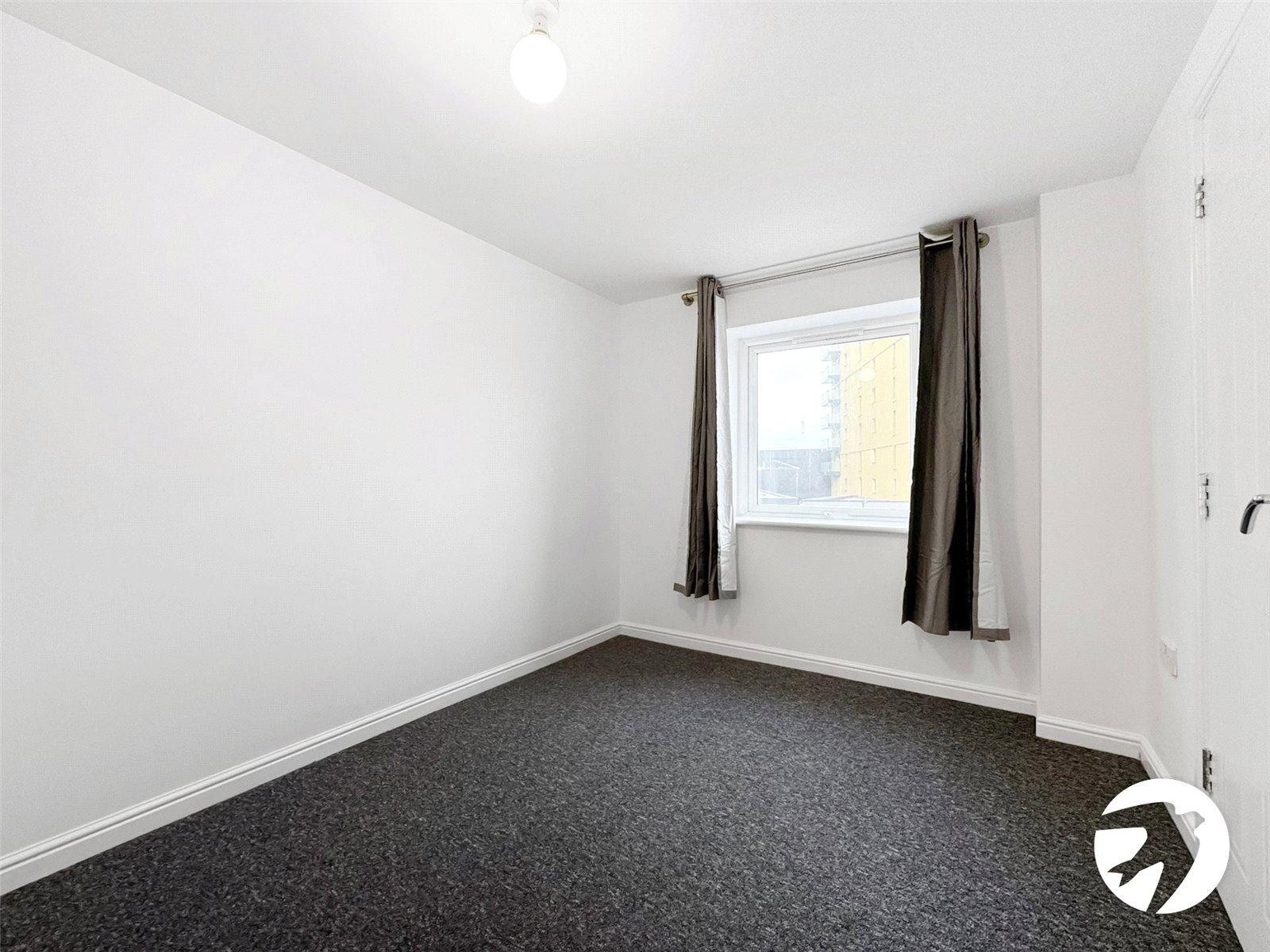 2 bedroom property to rent in London | 