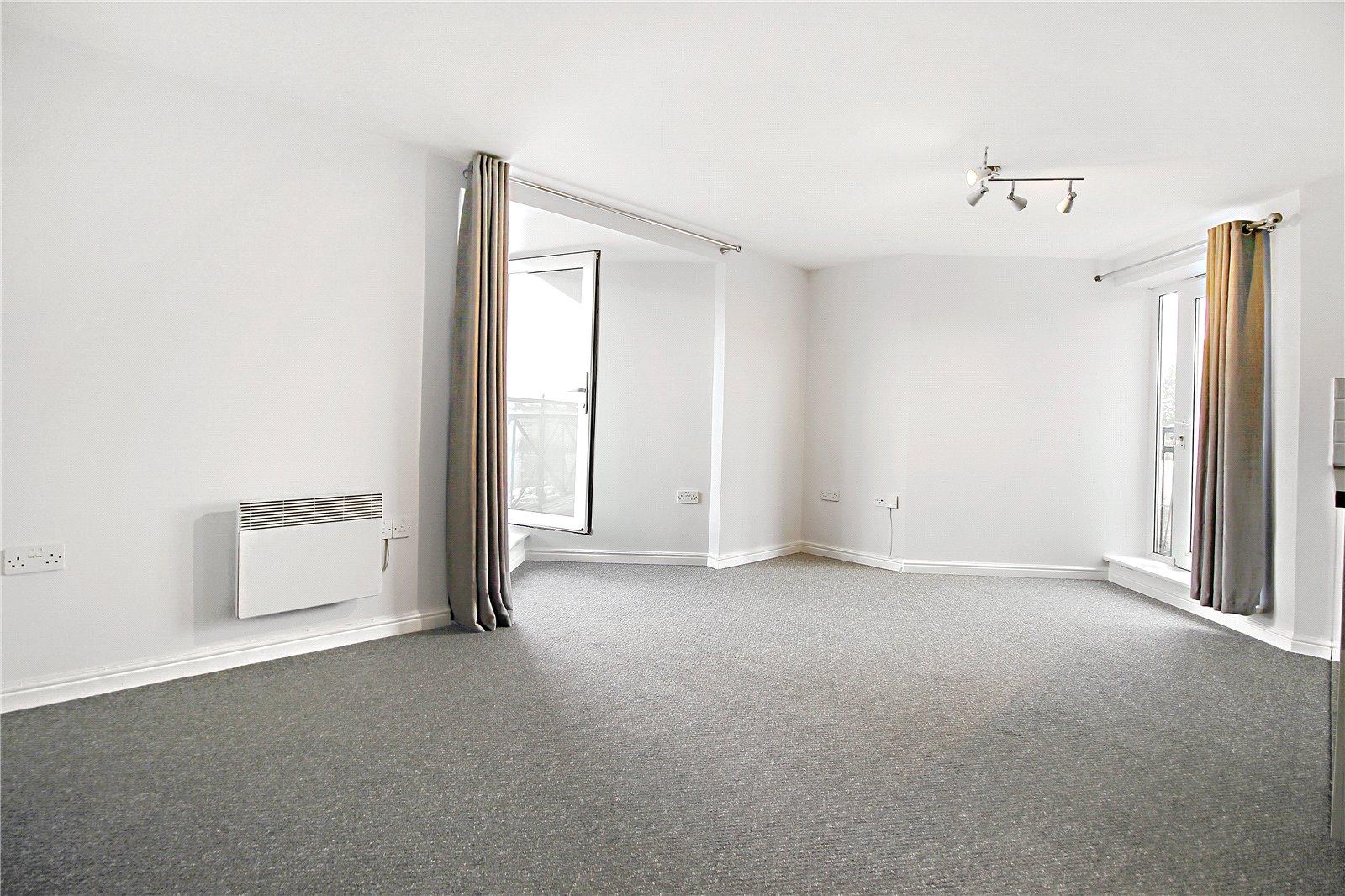 2 bedroom property to rent in London | 
