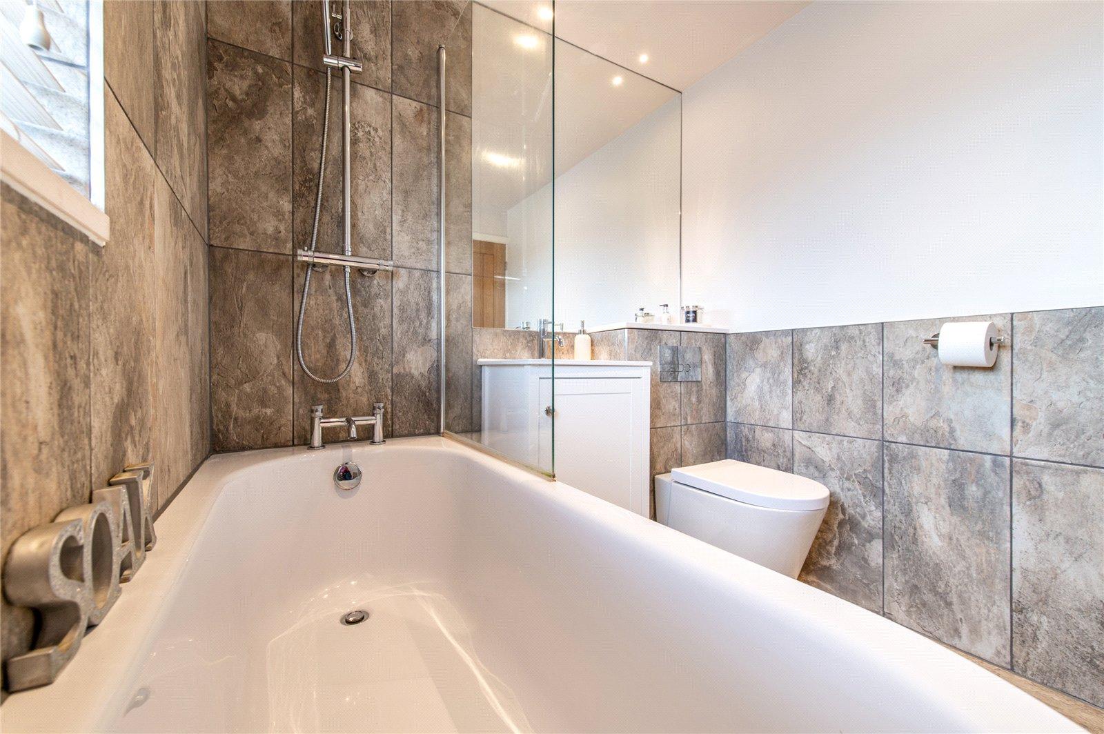 5 bedroom house for sale in Gravesend | 