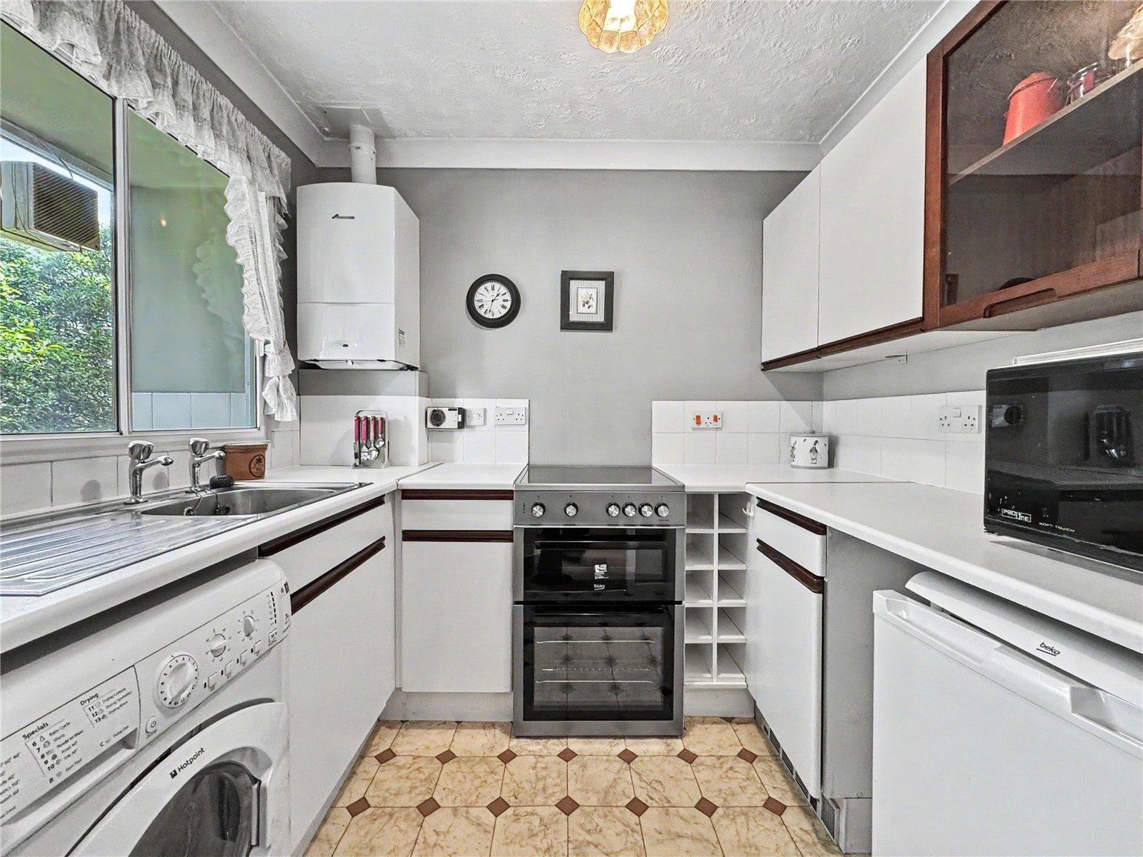 1 bedroom property for sale in Rainham | Robinson Michael & Jackson