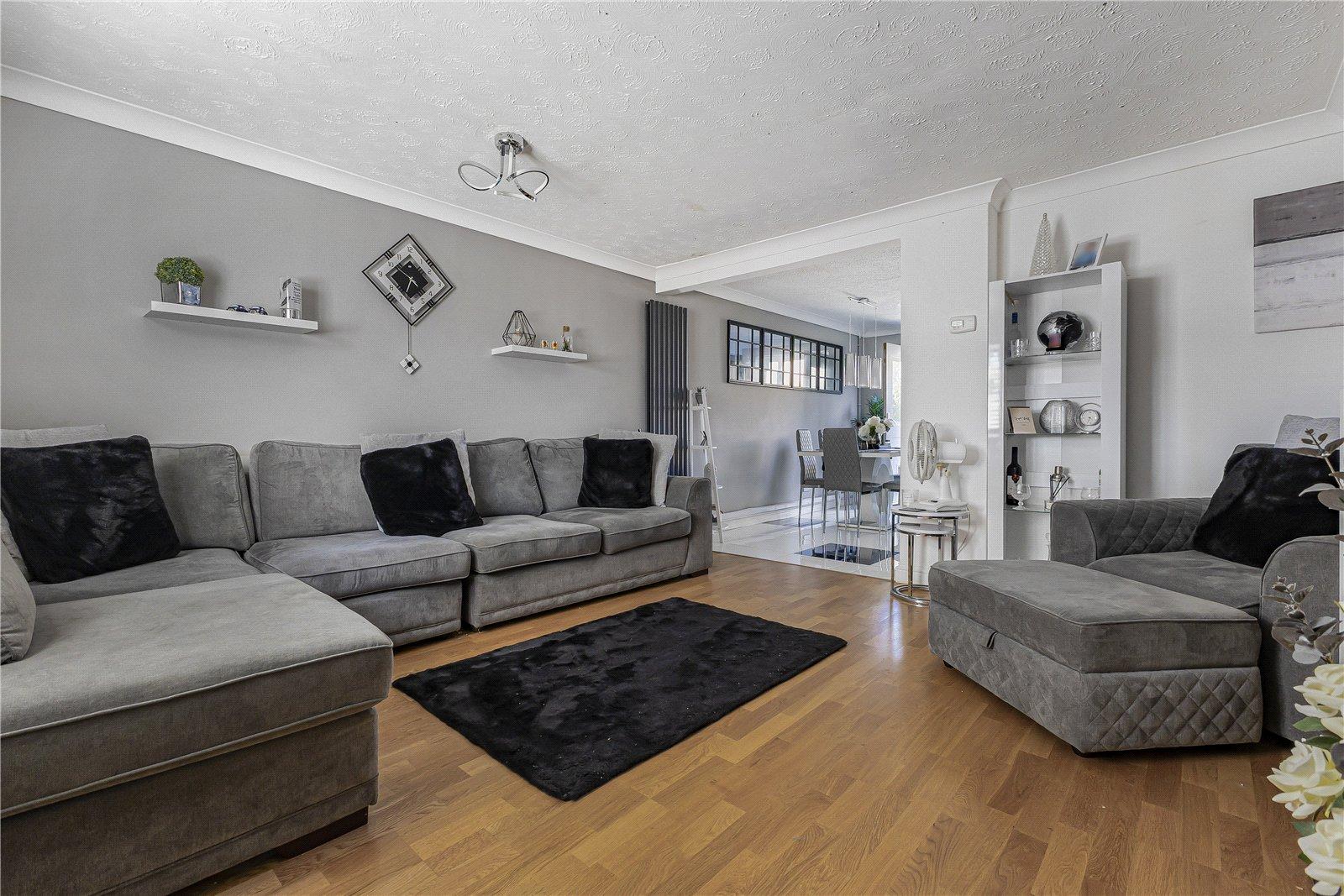 3 bedroom house for sale in Rainham | Robinson Michael & Jackson