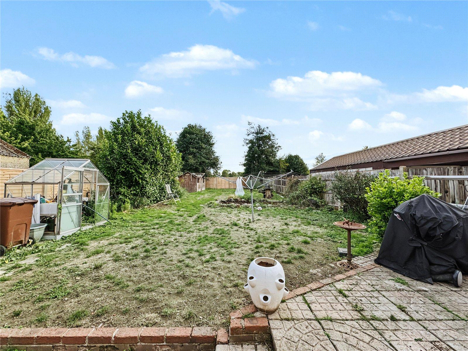 4 bedroom property for sale in Newington | Robinson Michael & Jackson