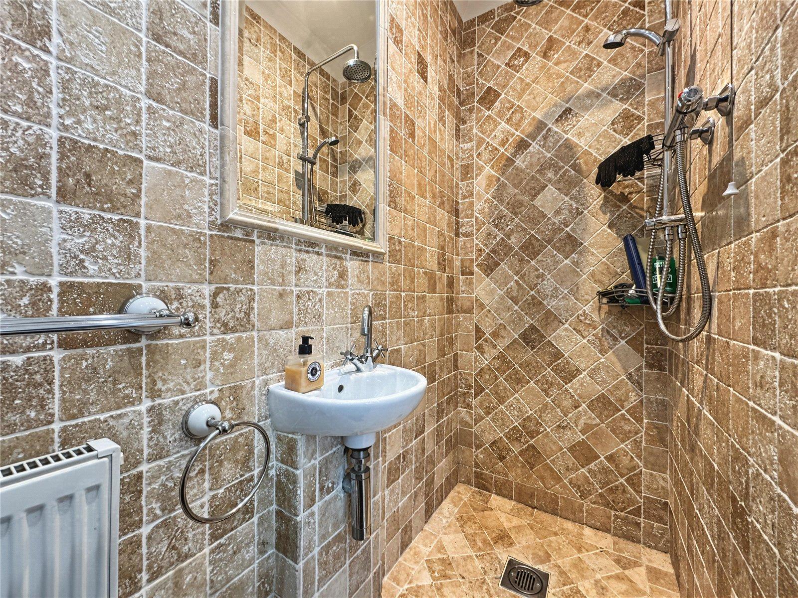 4 bedroom property for sale in Newington | Robinson Michael & Jackson
