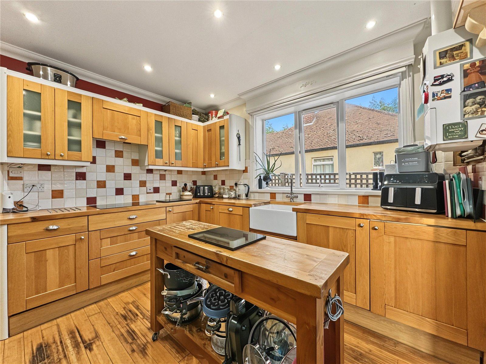 4 bedroom property for sale in Newington | Robinson Michael & Jackson
