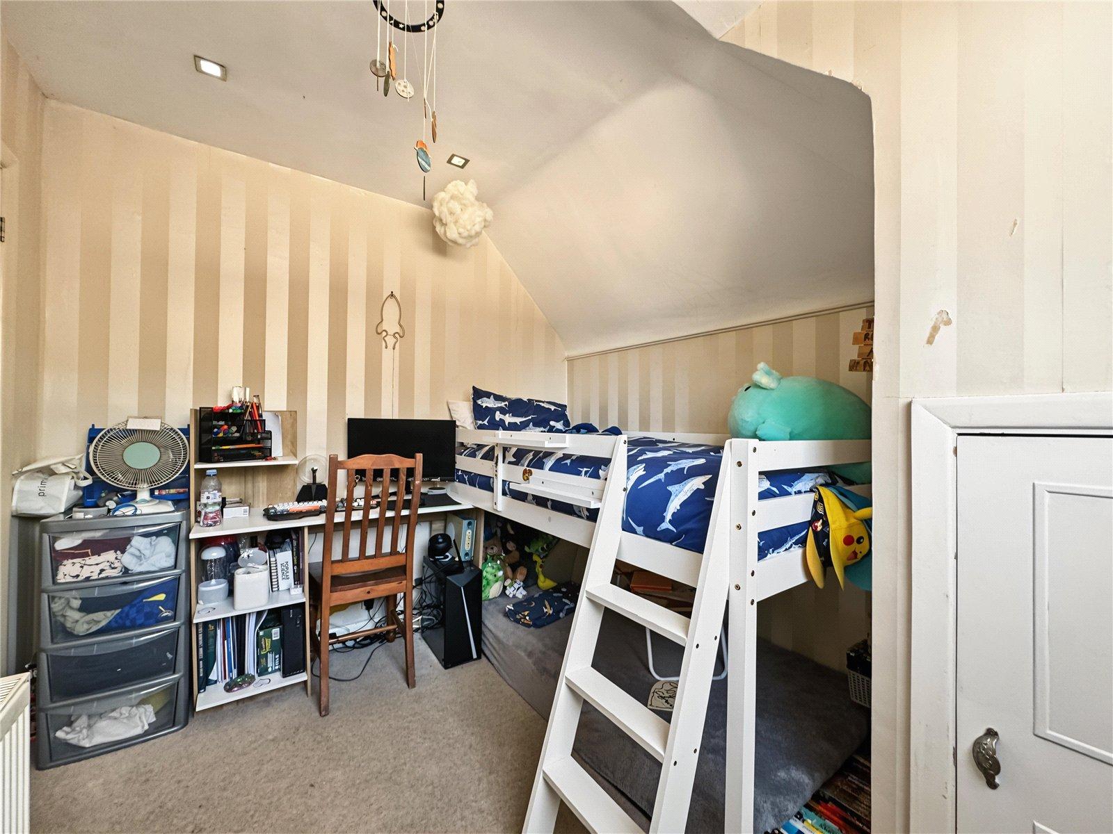 4 bedroom property for sale in Newington | Robinson Michael & Jackson