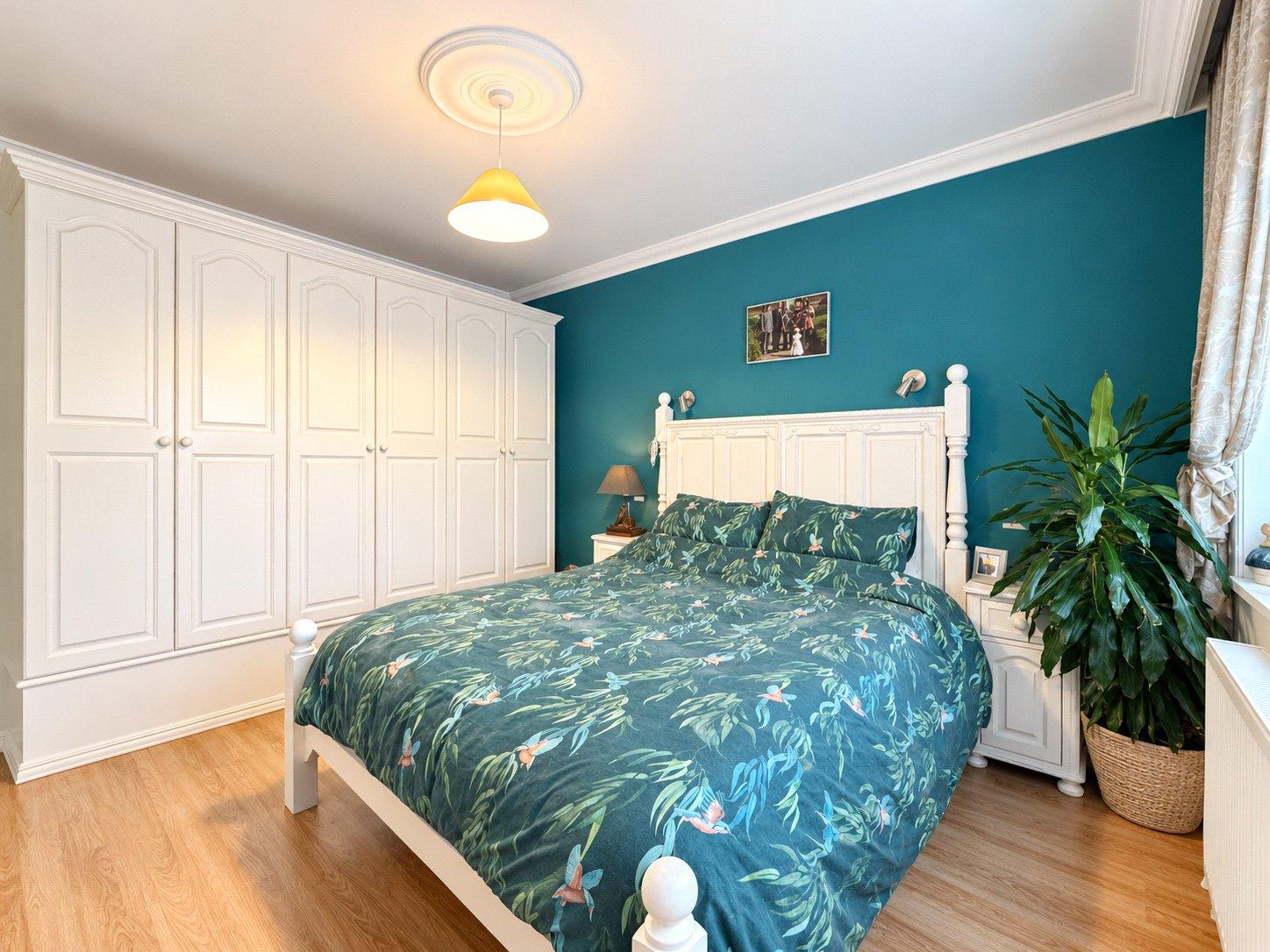 4 bedroom property for sale in Newington | Robinson Michael & Jackson