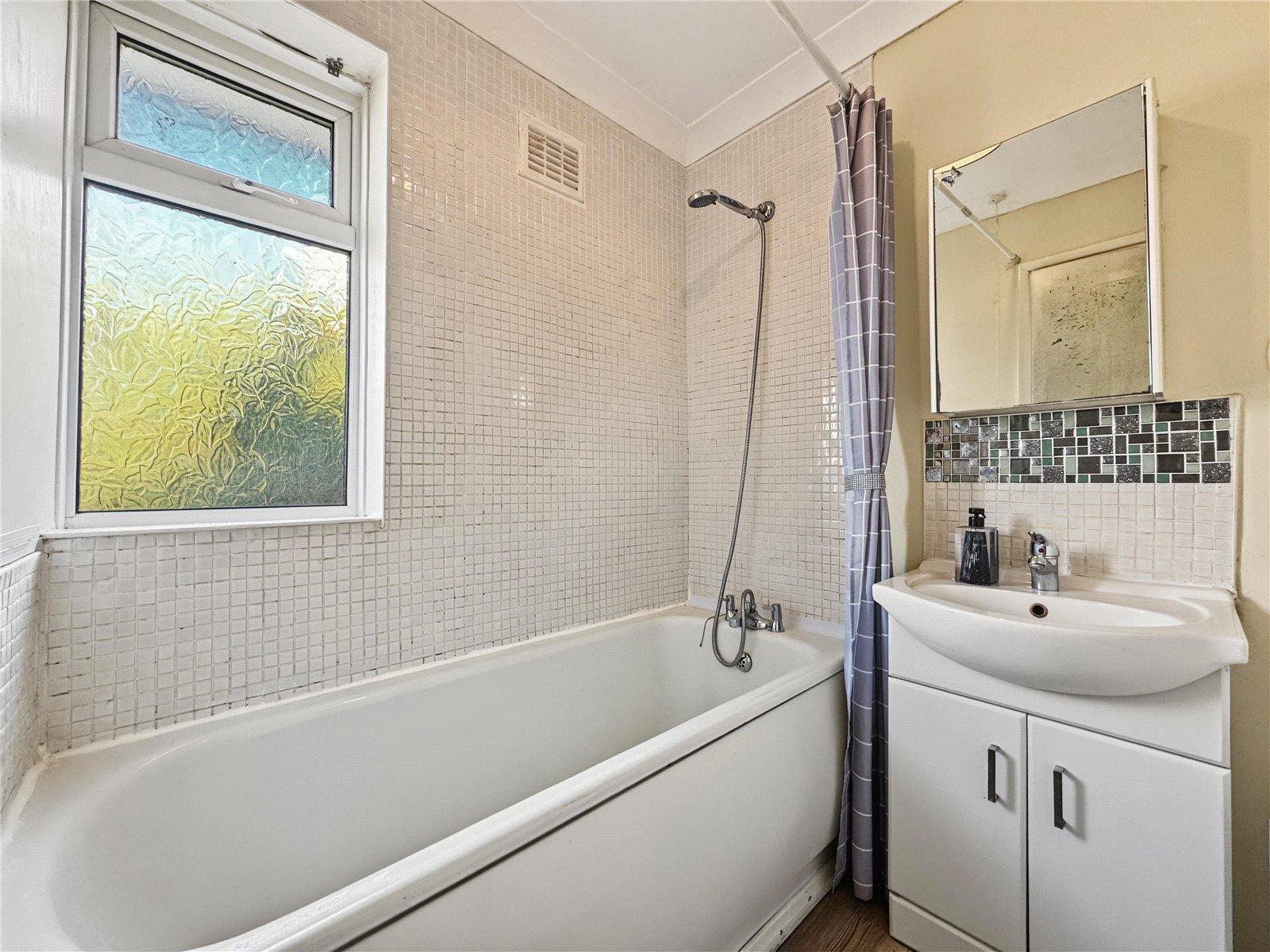 3 bedroom house for sale in Twydall | Robinson Michael & Jackson