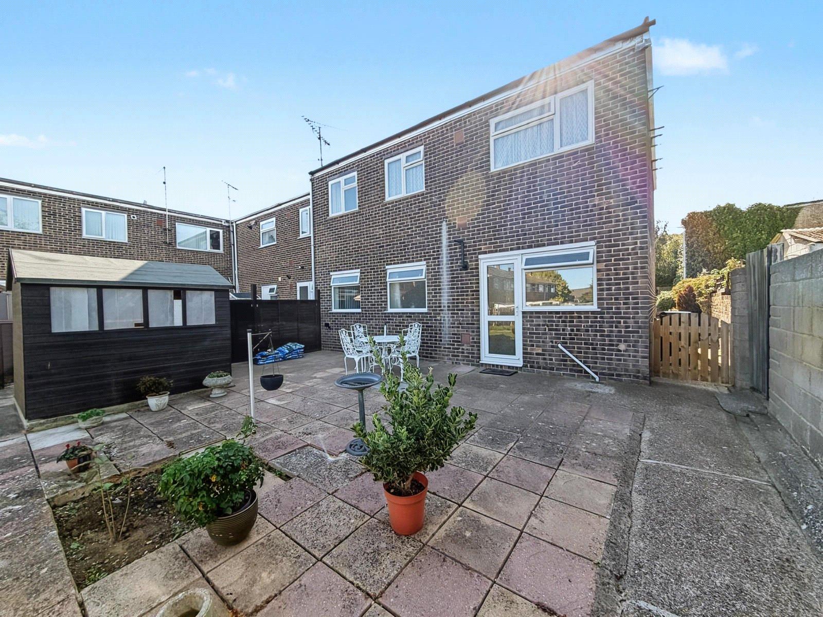 2 bedroom property for sale in Rainham | Robinson Michael & Jackson