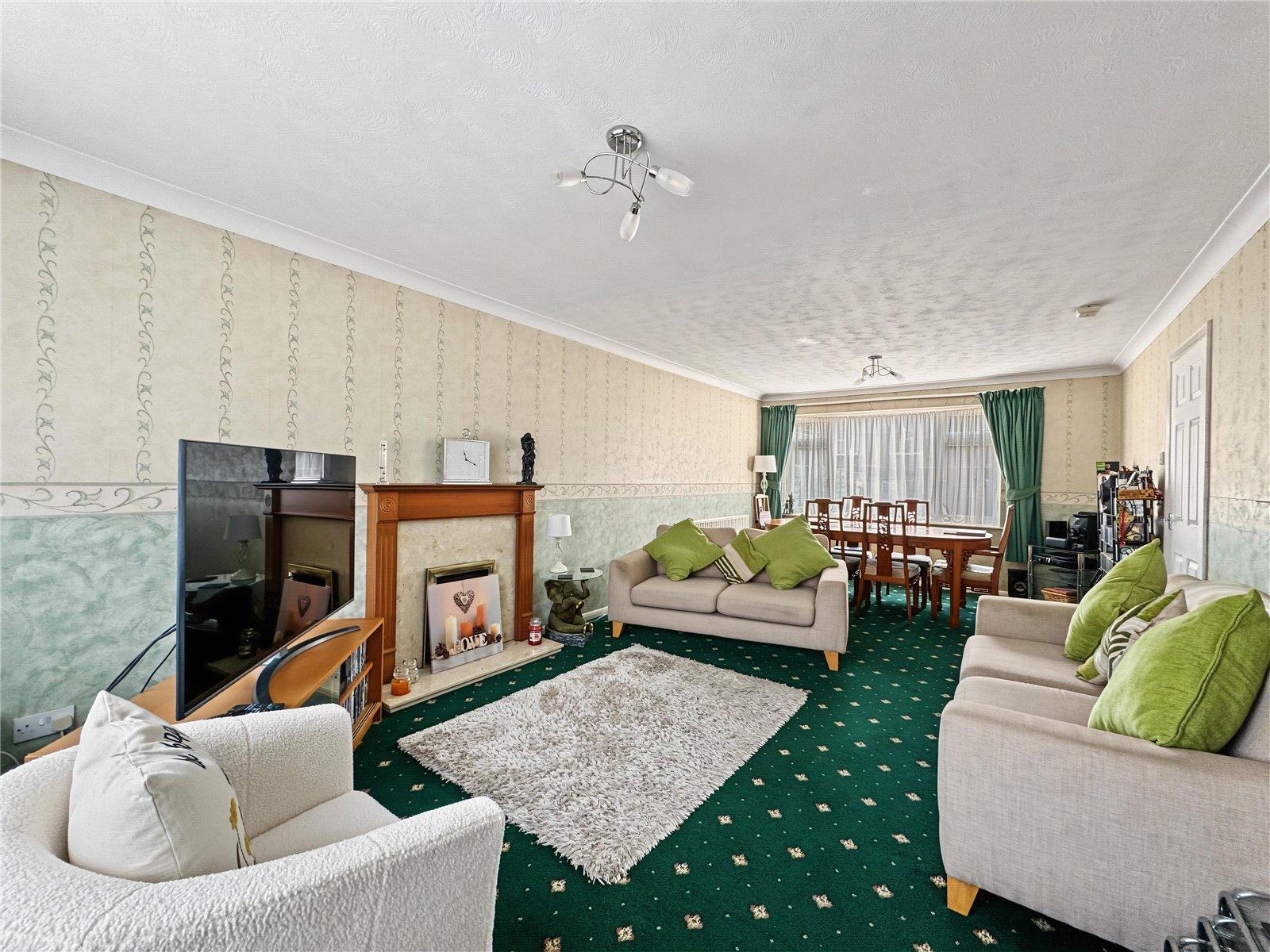 4 bedroom house for sale in Rainham | Robinson Michael & Jackson