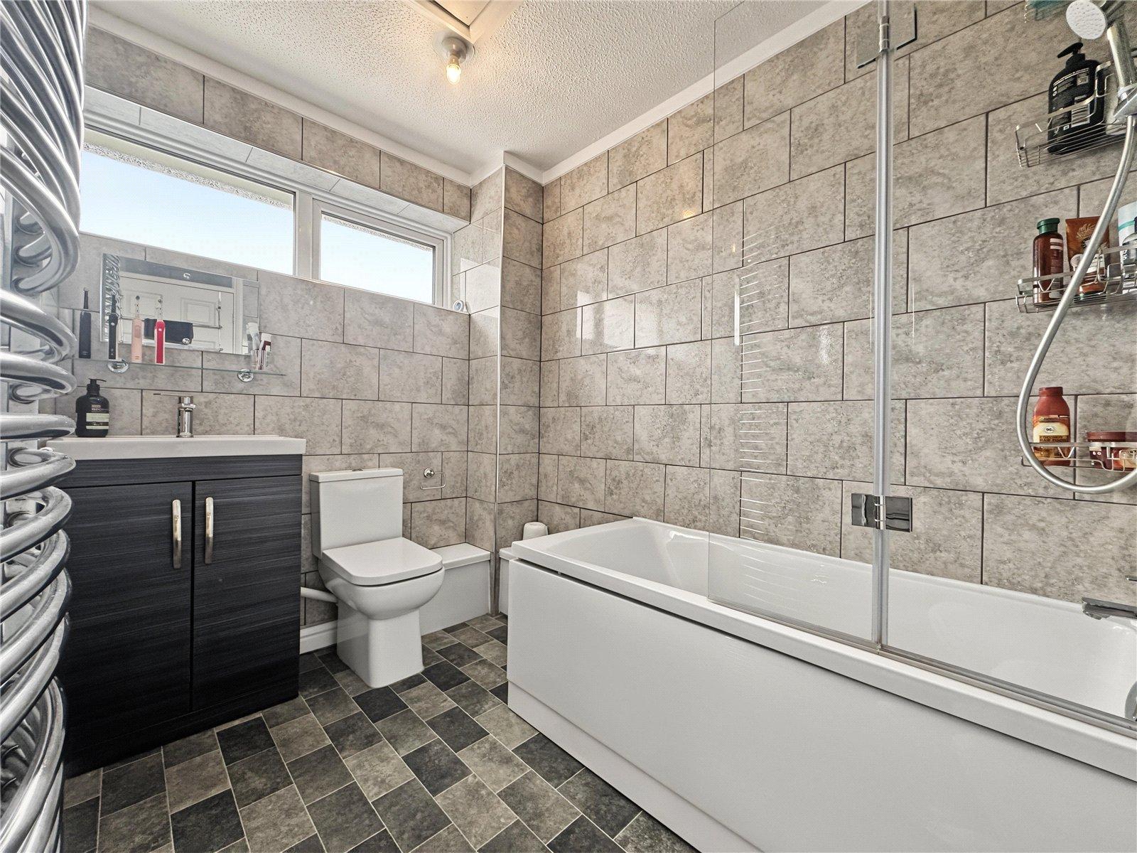 4 bedroom house for sale in Rainham | Robinson Michael & Jackson