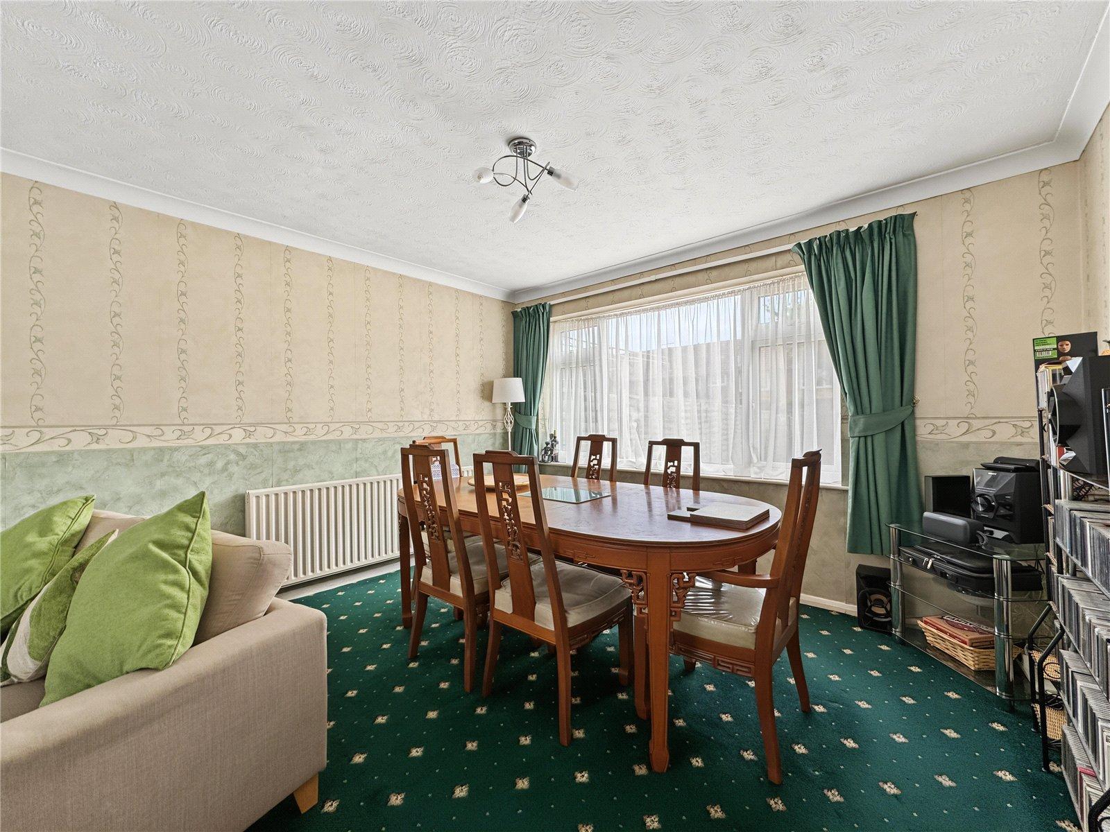 4 bedroom house for sale in Rainham | Robinson Michael & Jackson
