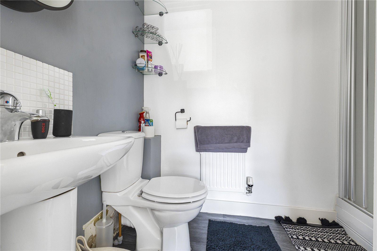 5 bedroom property for sale in Gillingham | Robinson Michael & Jackson