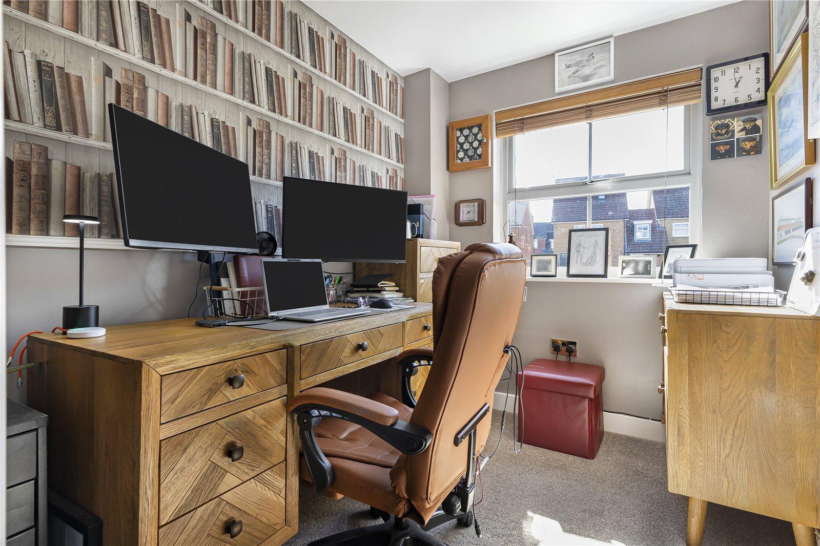5 bedroom property for sale in Gillingham | Robinson Michael & Jackson