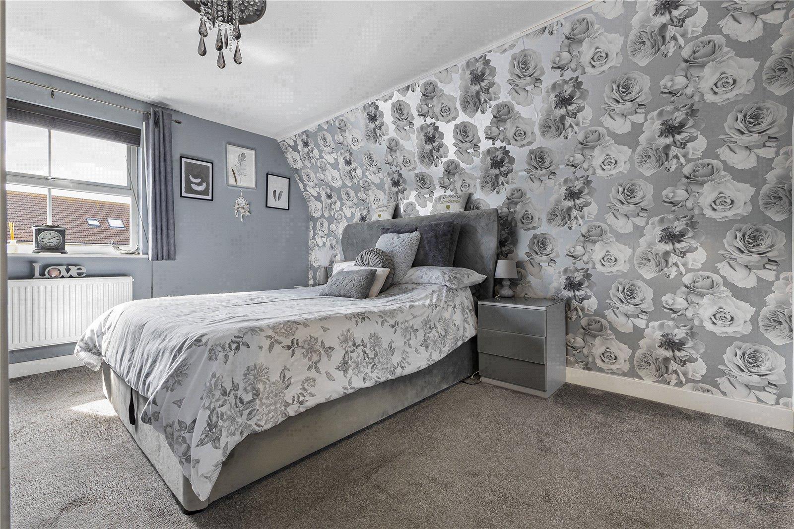 5 bedroom property for sale in Gillingham | Robinson Michael & Jackson