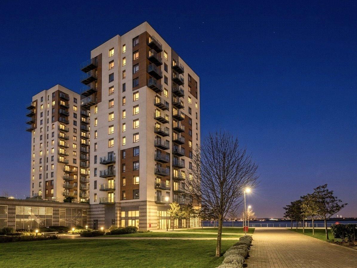 2 bedroom property for sale in Gillingham | Robinson Michael & Jackson