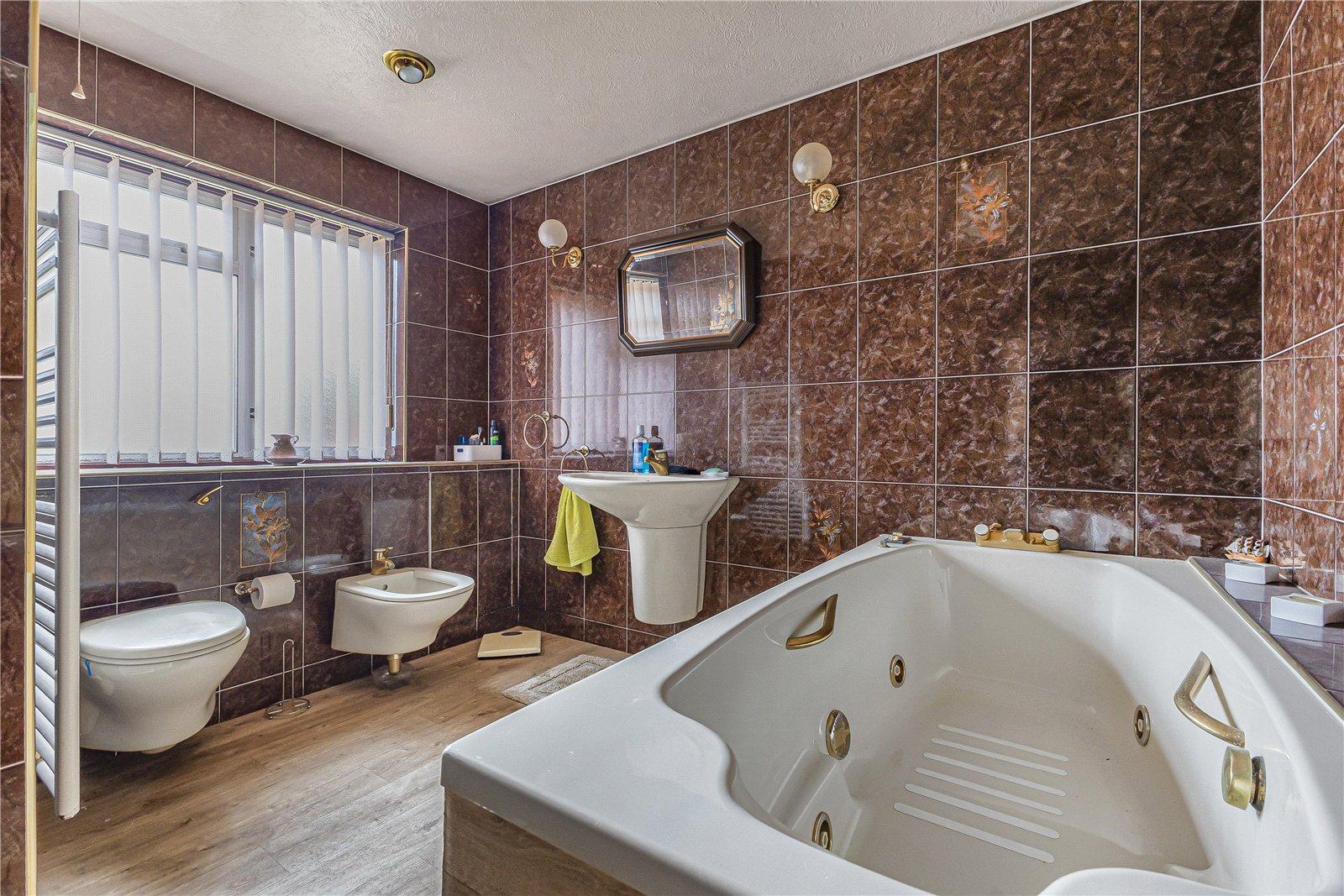 4 bedroom bungalow for sale in Bredhurst | Robinson Michael & Jackson