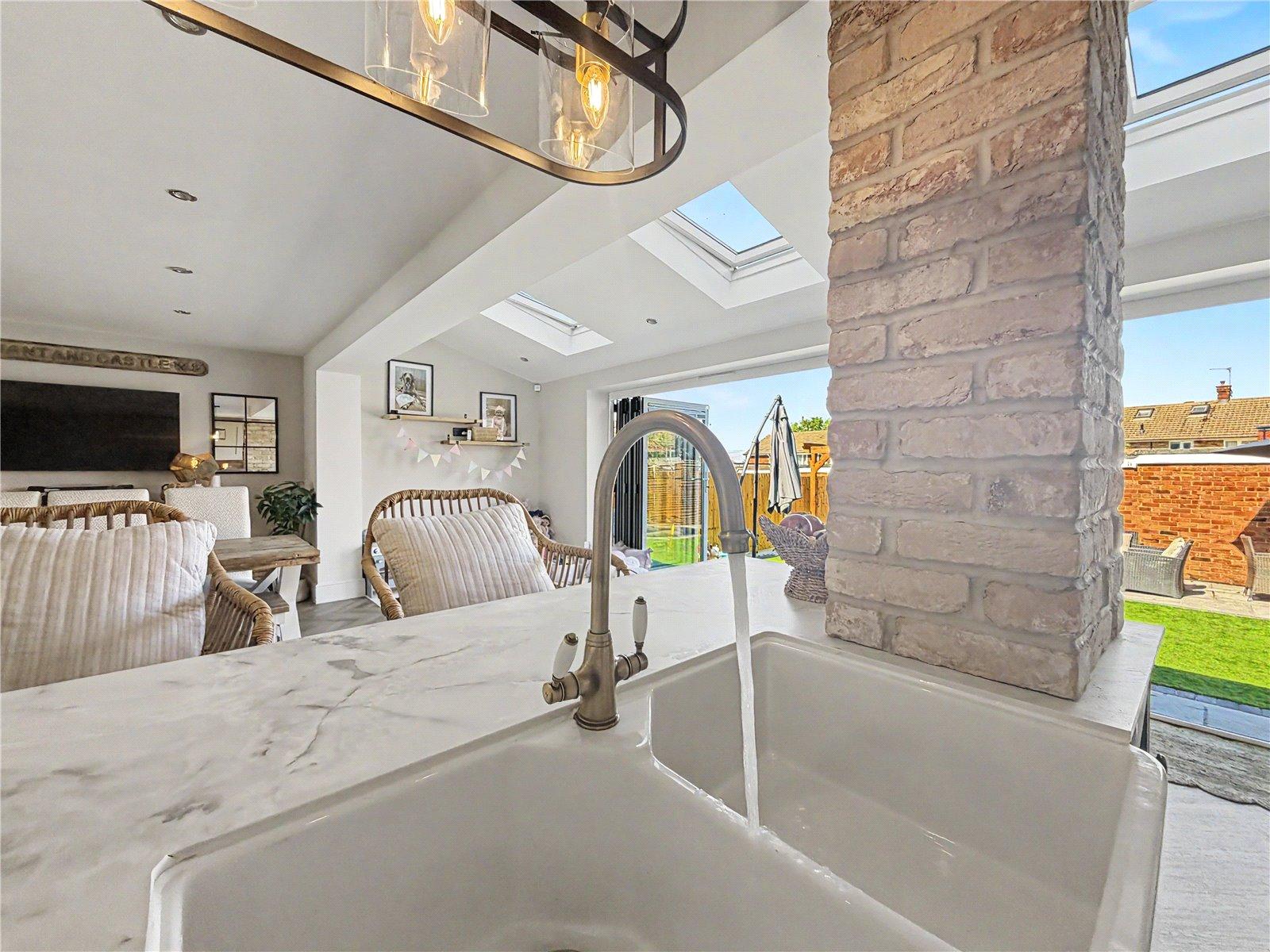 4 bedroom house for sale in Rainham | Robinson Michael & Jackson