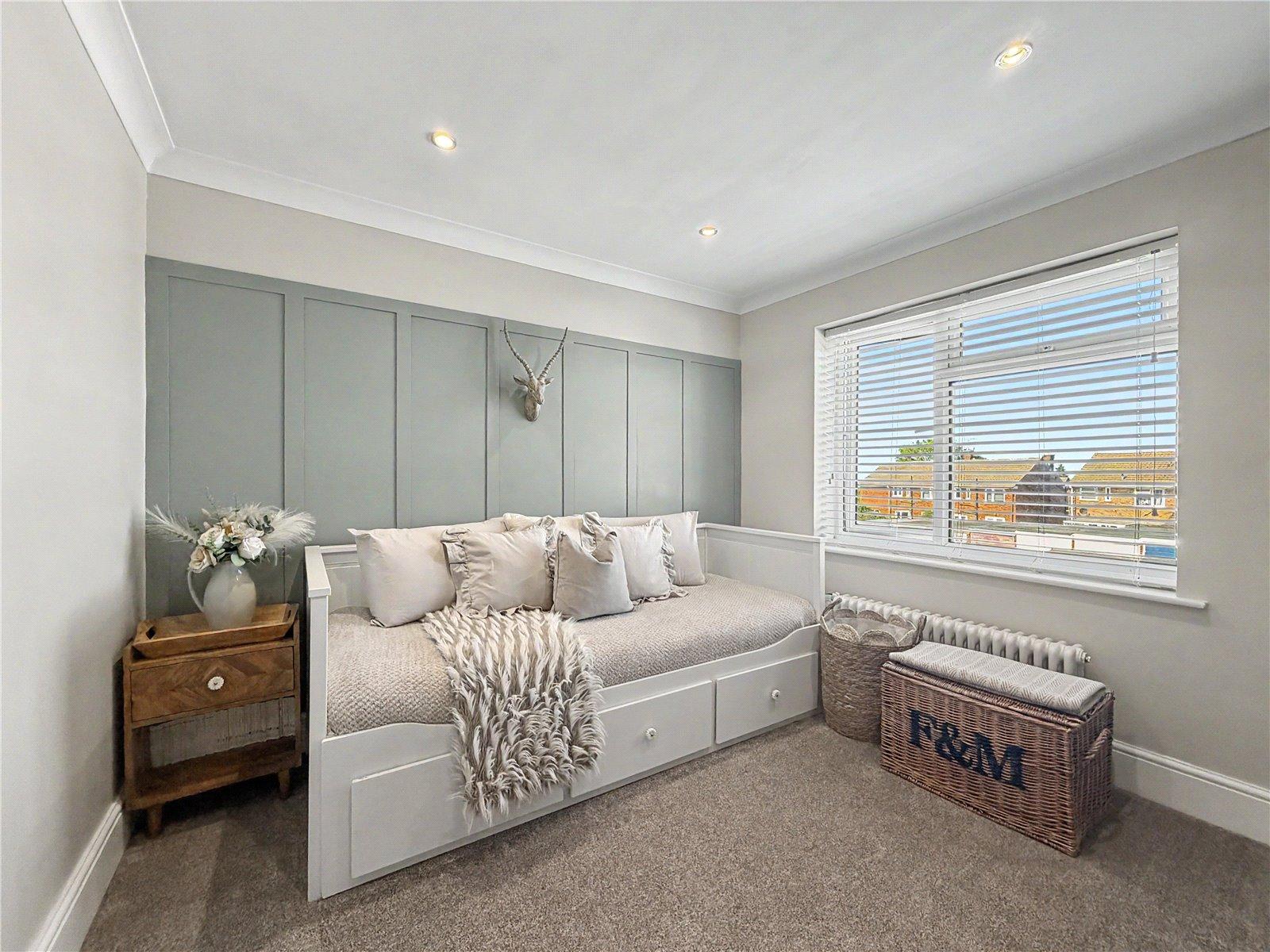 4 bedroom house for sale in Rainham | Robinson Michael & Jackson
