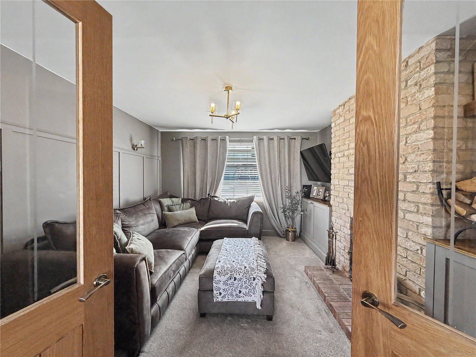 4 bedroom house for sale in Rainham | Robinson Michael & Jackson