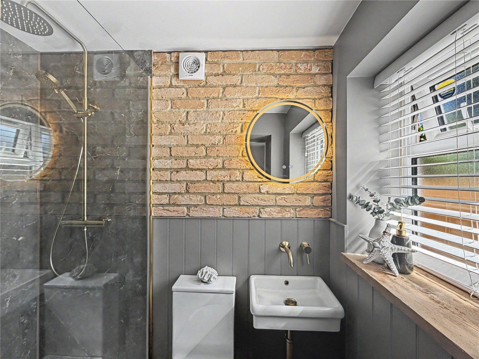 4 bedroom house for sale in Rainham | Robinson Michael & Jackson