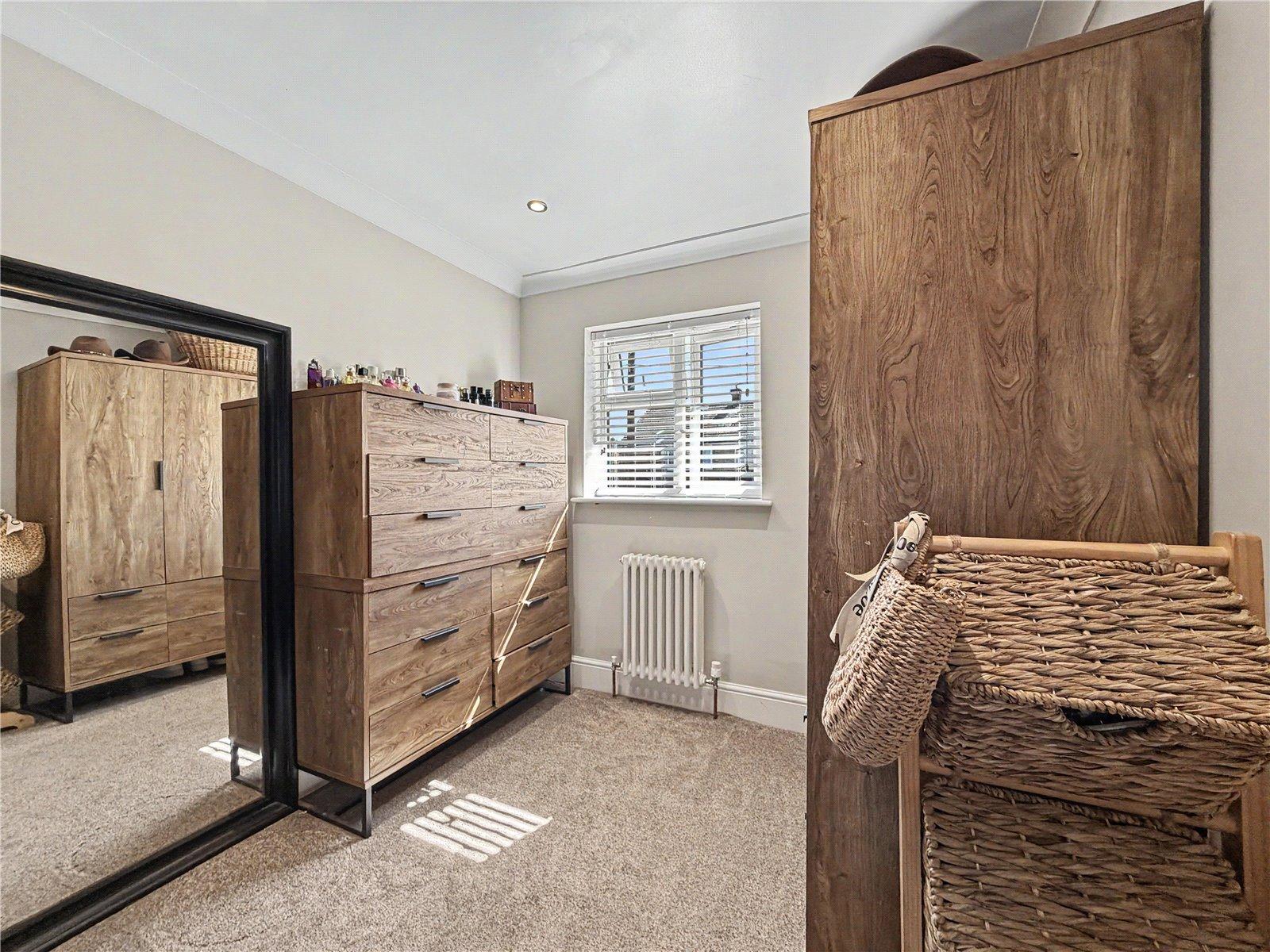 4 bedroom house for sale in Rainham | Robinson Michael & Jackson