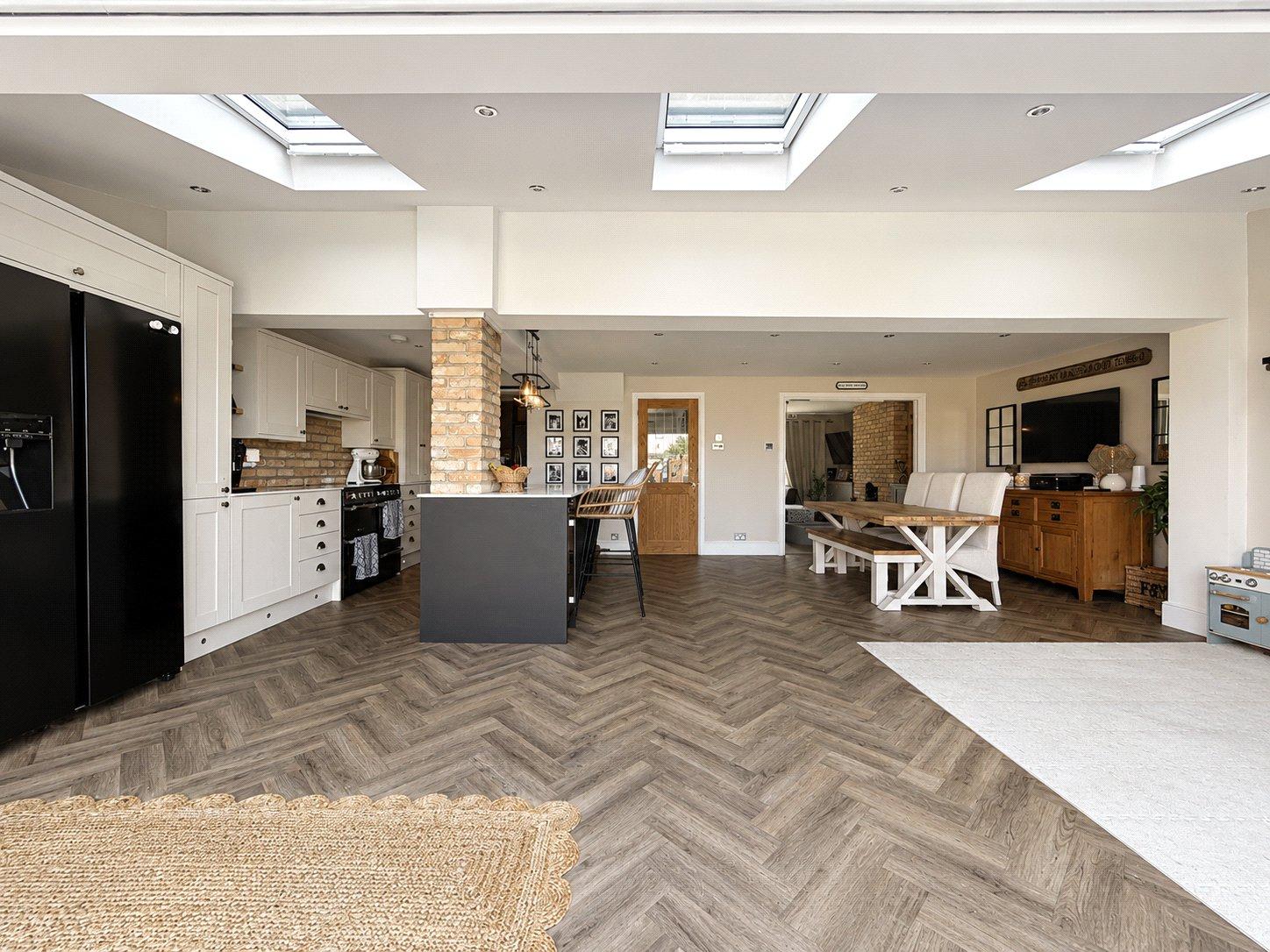 4 bedroom house for sale in Rainham | Robinson Michael & Jackson