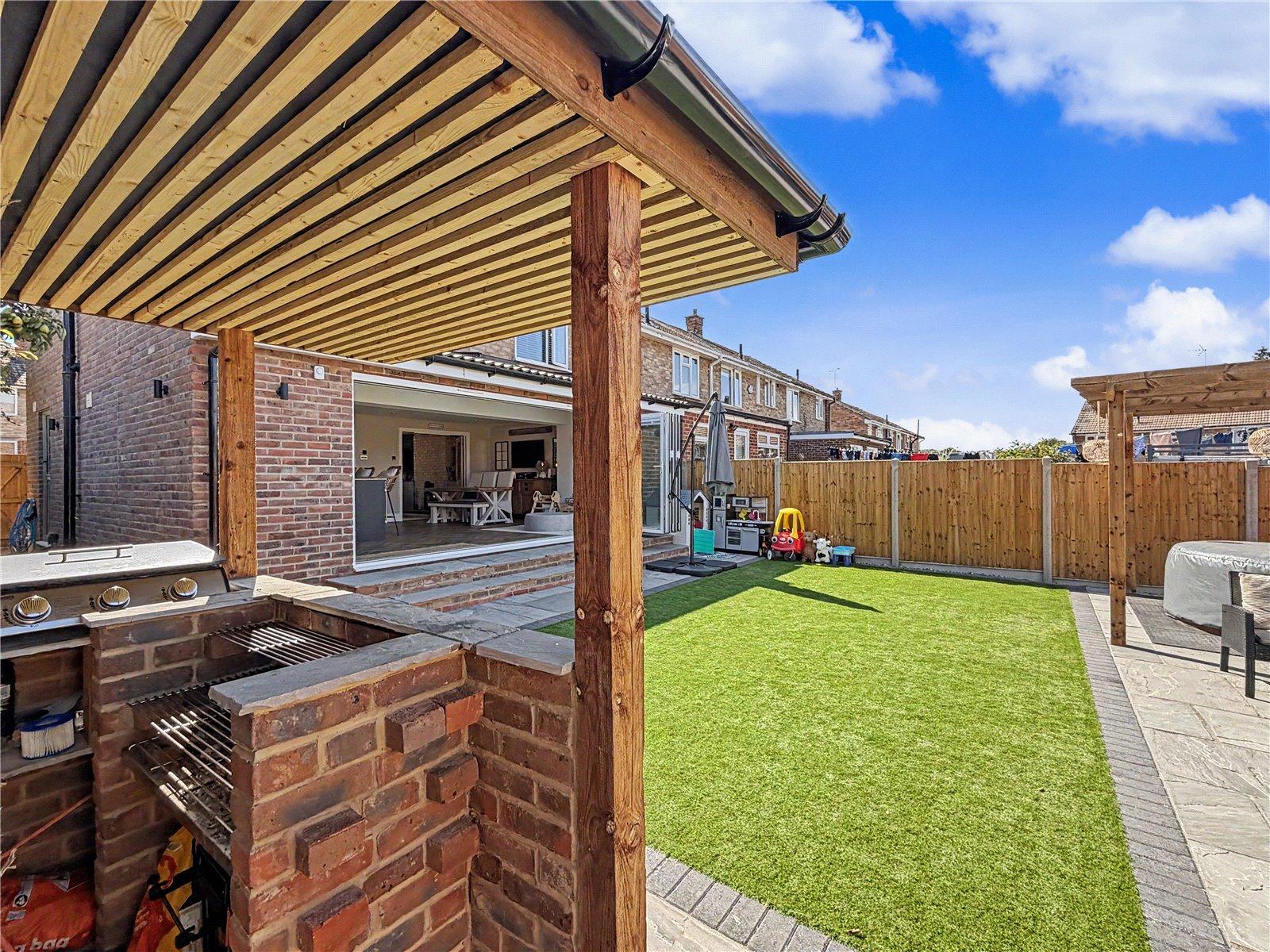 4 bedroom house for sale in Rainham | Robinson Michael & Jackson
