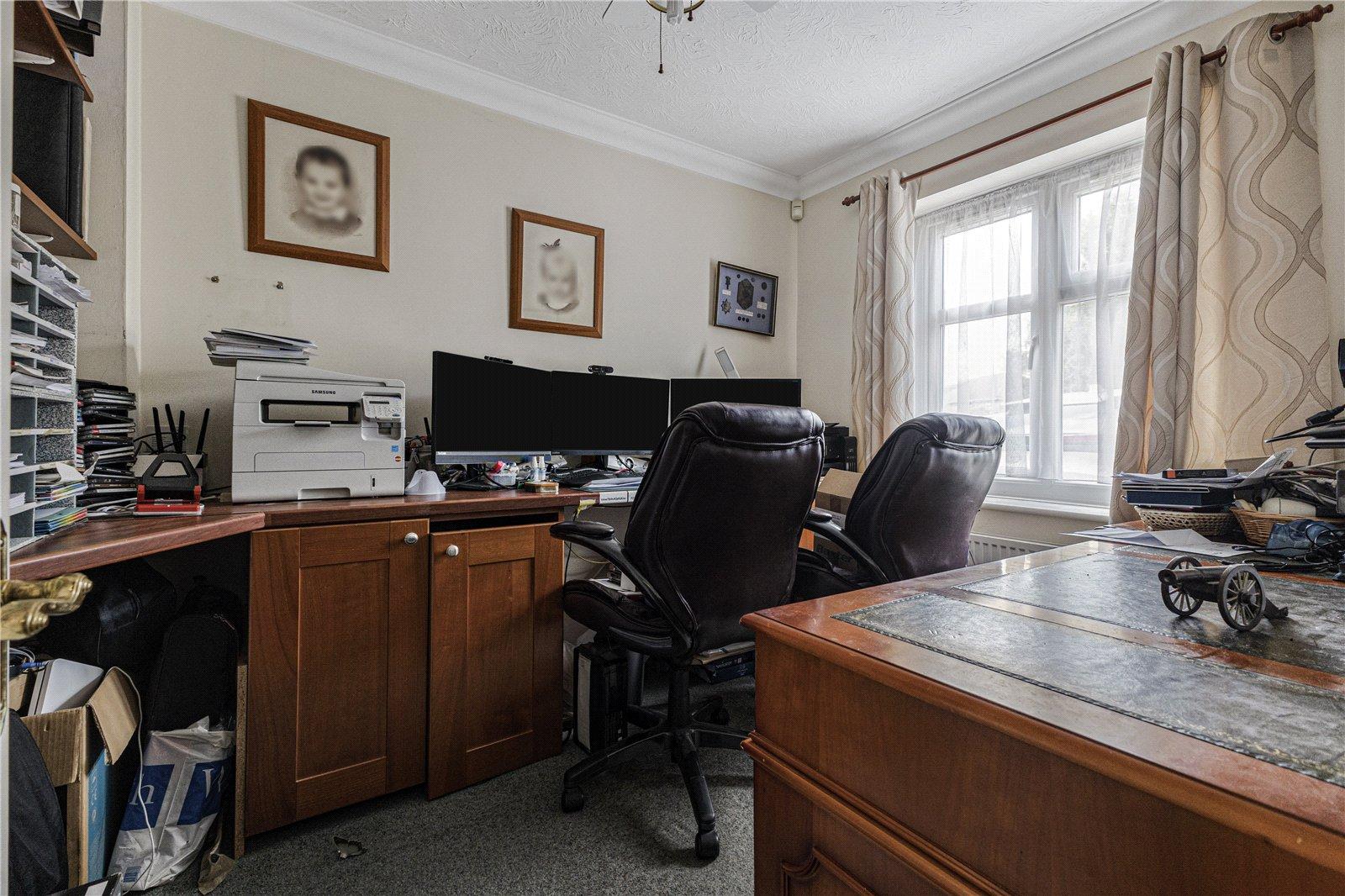 4 bedroom house for sale in Rainham | Robinson Michael & Jackson