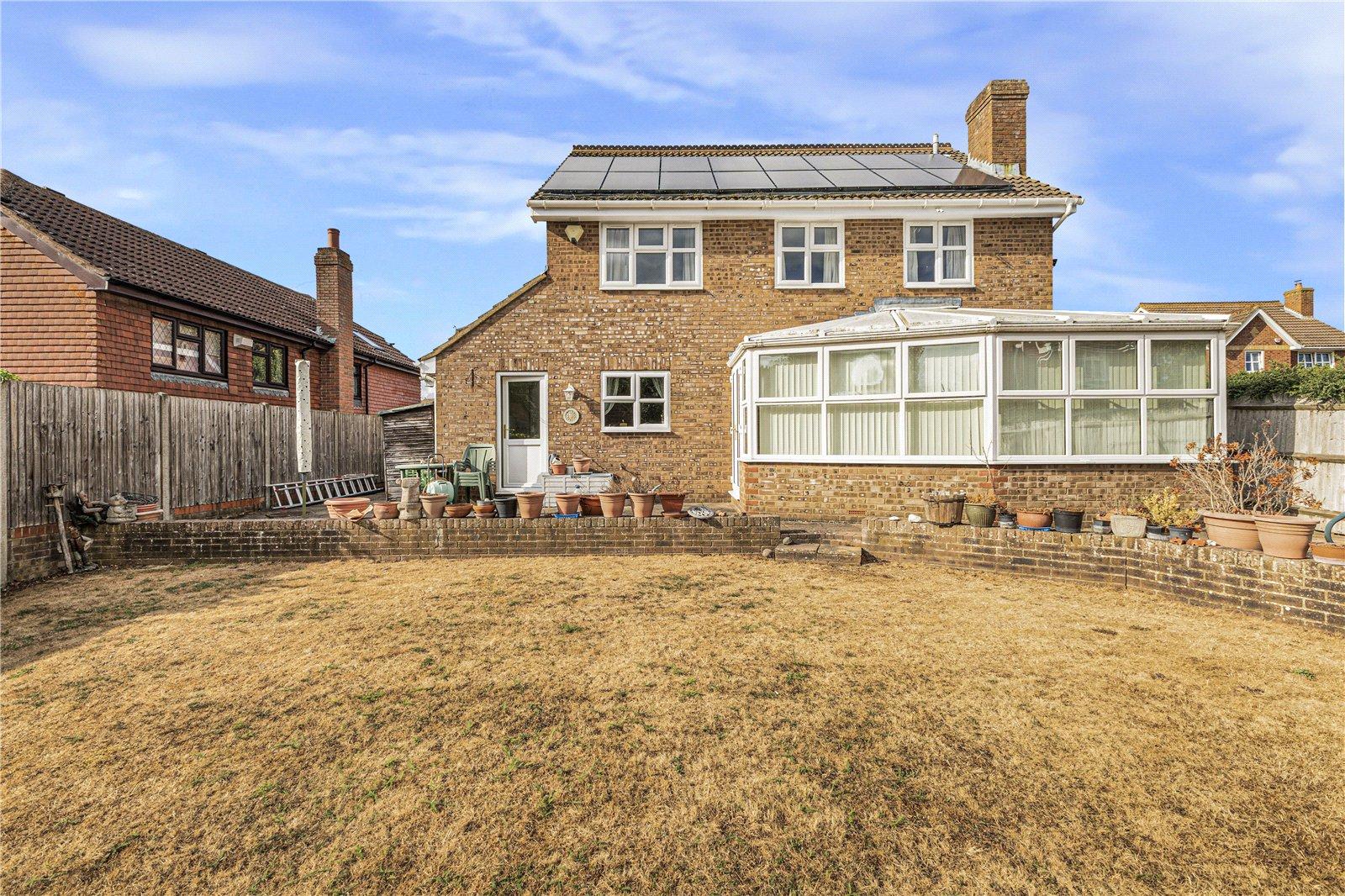4 bedroom house for sale in Rainham | Robinson Michael & Jackson